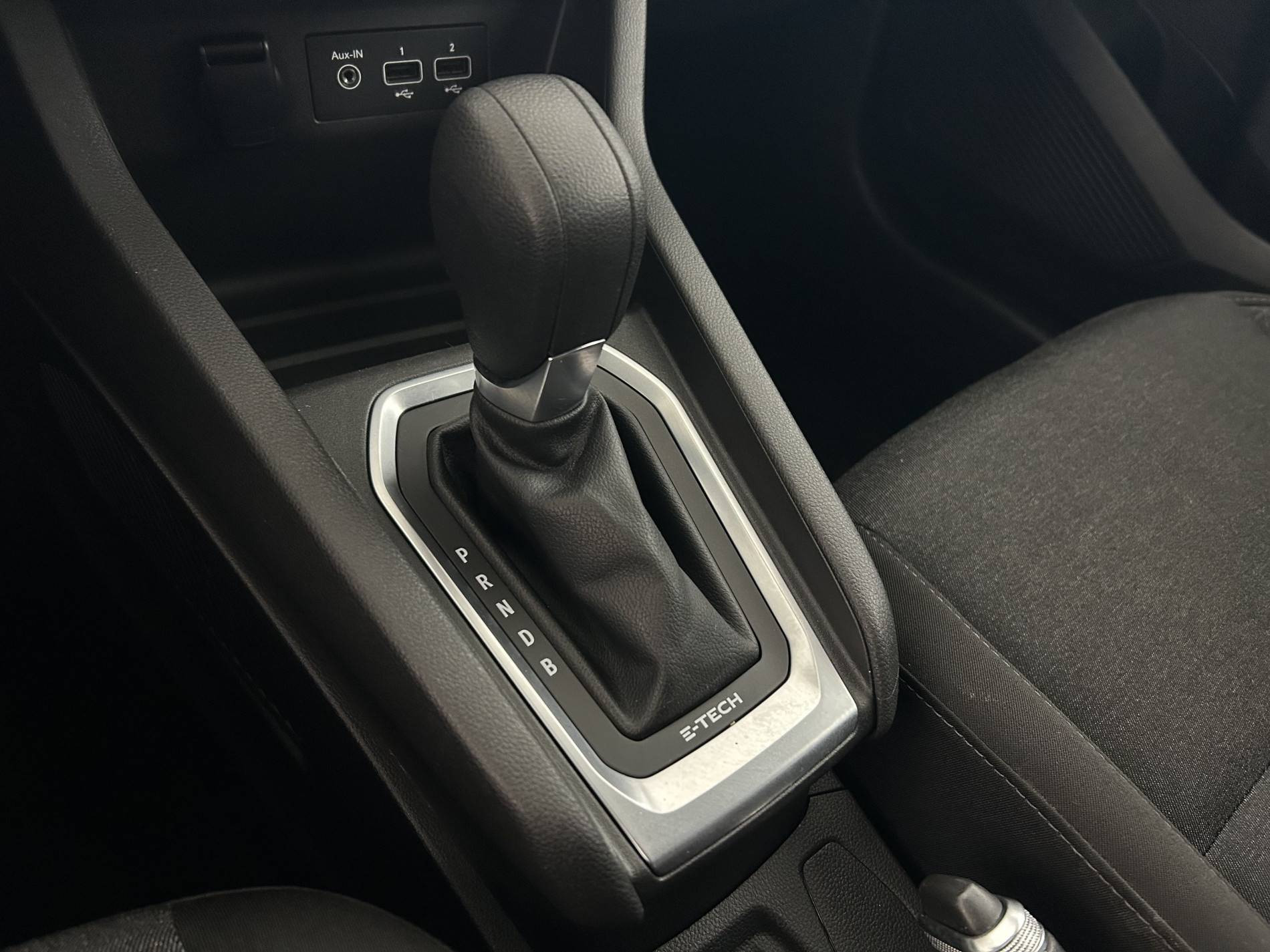 Vente en ligne Renault Clio 5 Clio E-Tech 140 - 21N au prix de 11 990 €