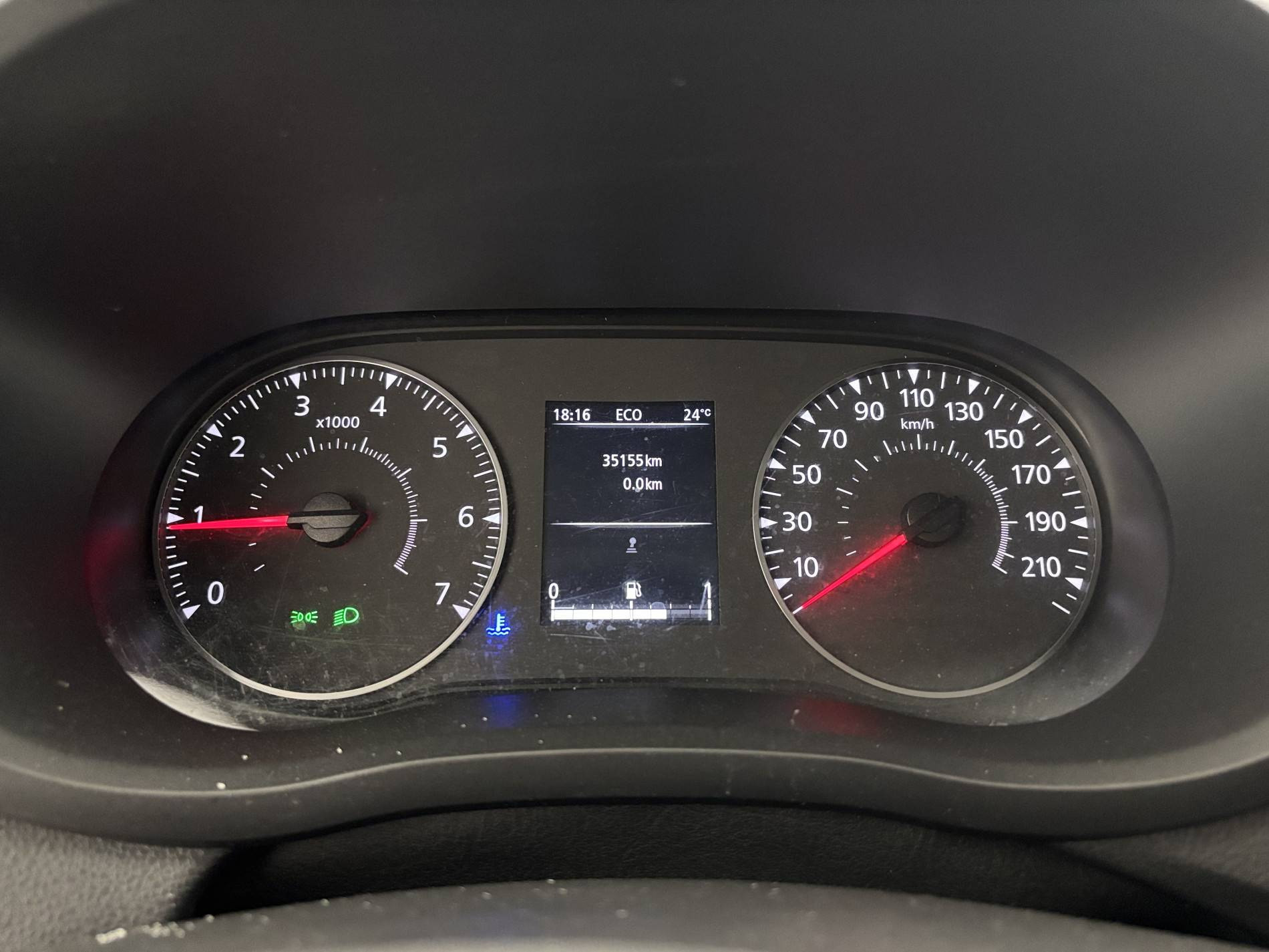 Vente en ligne Renault Master Fourgon MASTER FGN TRAC F3500 L3H3 BLUE DCI 135 au prix de 27 000 €