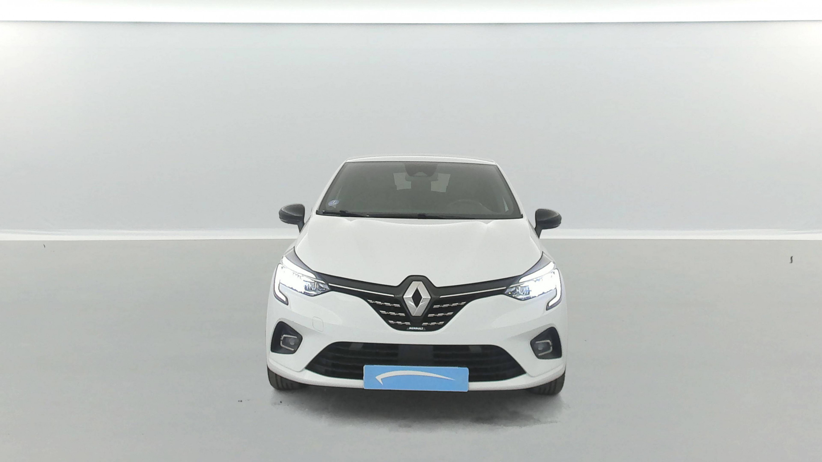 Vente en ligne Renault Clio 5 Clio E-Tech full hybrid 145 au prix de 16 990 €