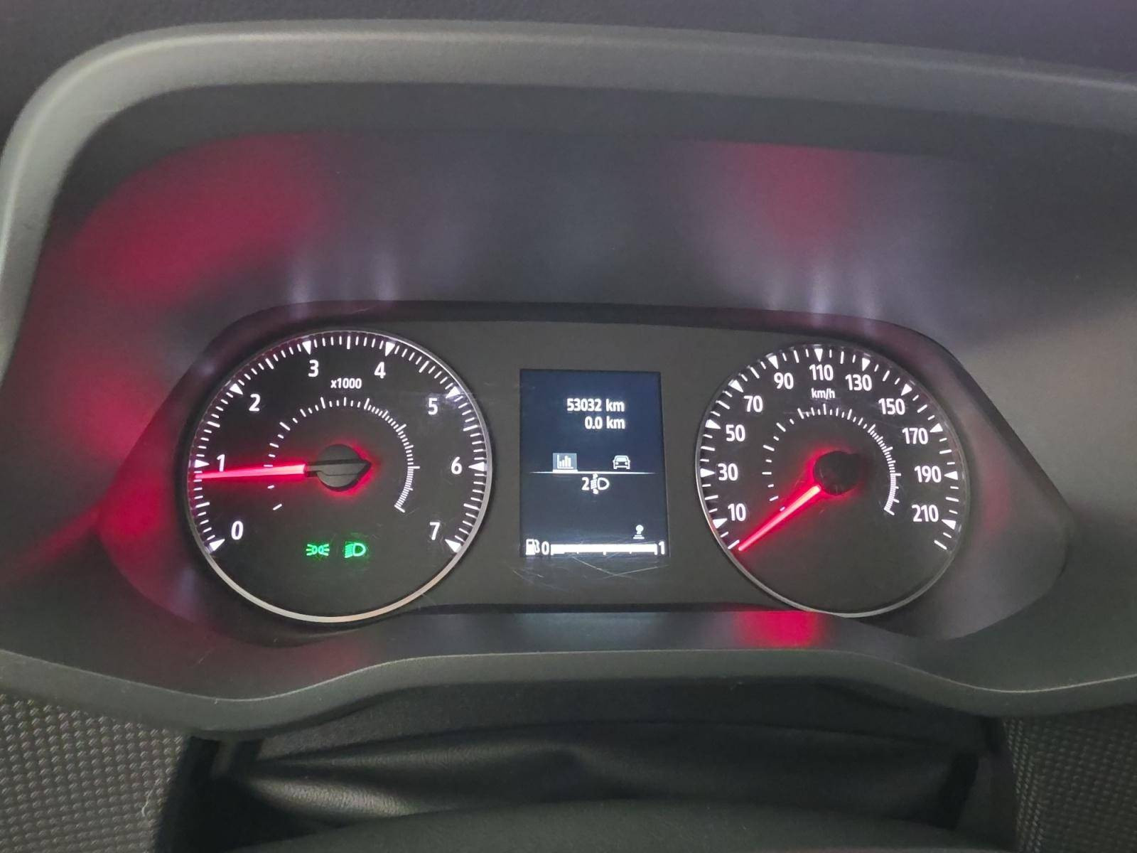 Vente en ligne Renault Trafic 3 Fourgon TRAFIC FG BLUE DCI 130 L1H1 3T GSR2 au prix de 22 990 €