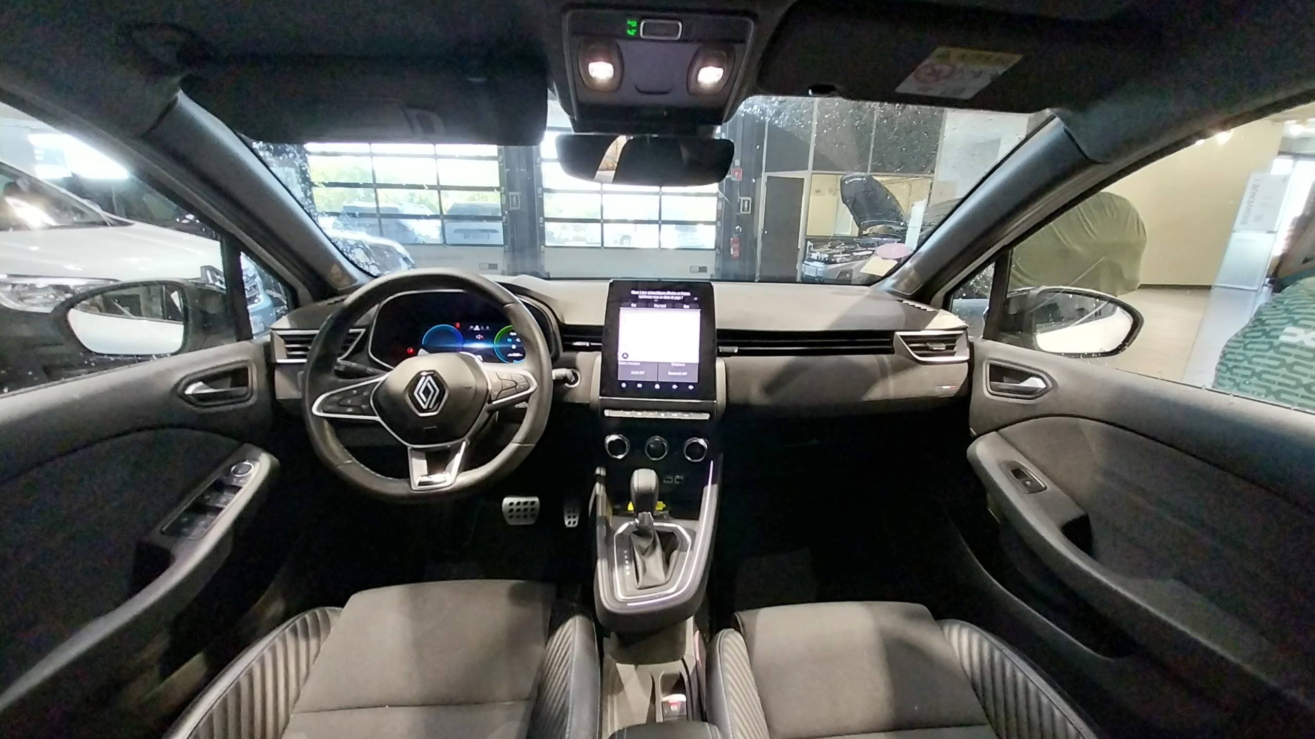 Vente en ligne Renault Clio 5 Clio E-Tech full hybrid 145 au prix de 20 890 €