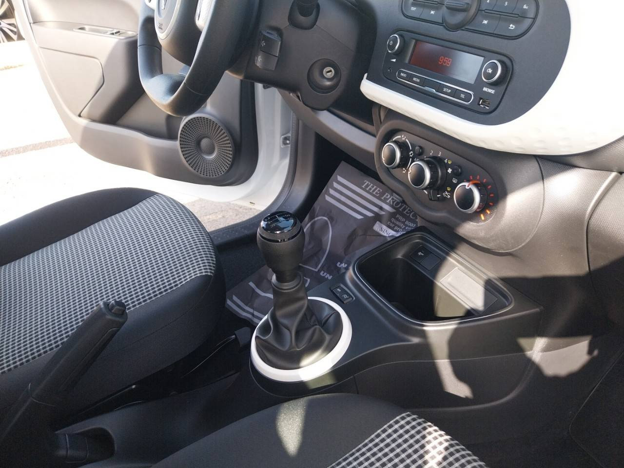 Vente en ligne Renault Twingo 3  SCe 65 - 20 au prix de 10 490 €