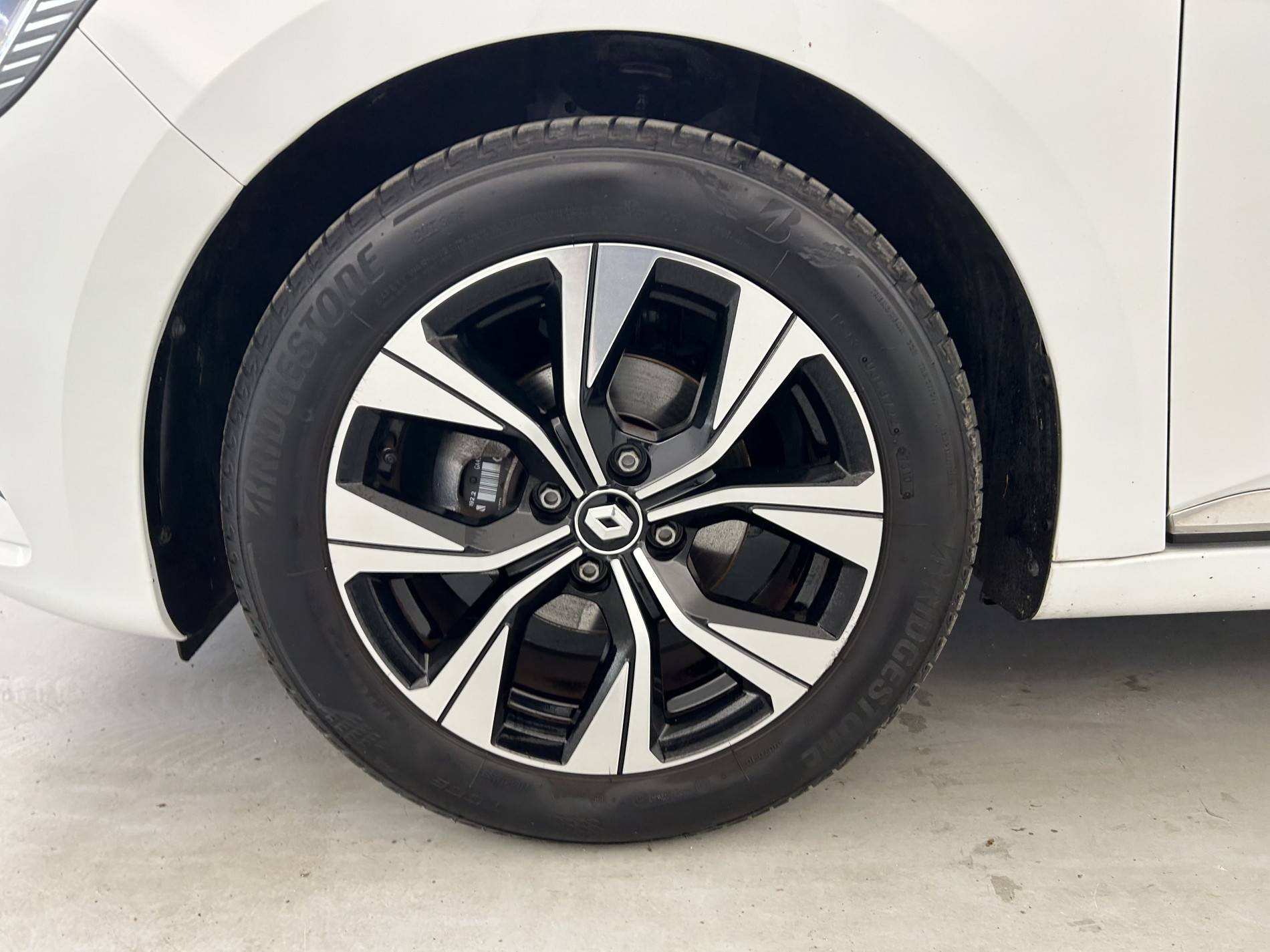 Vente en ligne Renault Clio 5 Clio SCe 65 au prix de 14 491 €