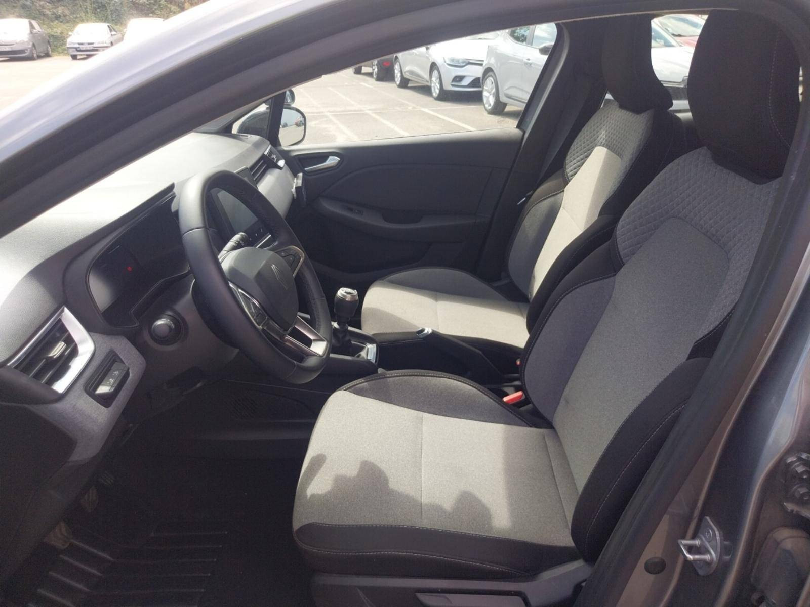 Vente en ligne Renault Clio 5 Clio Blue dCi 100 ch GSR2 au prix de 15 990 €