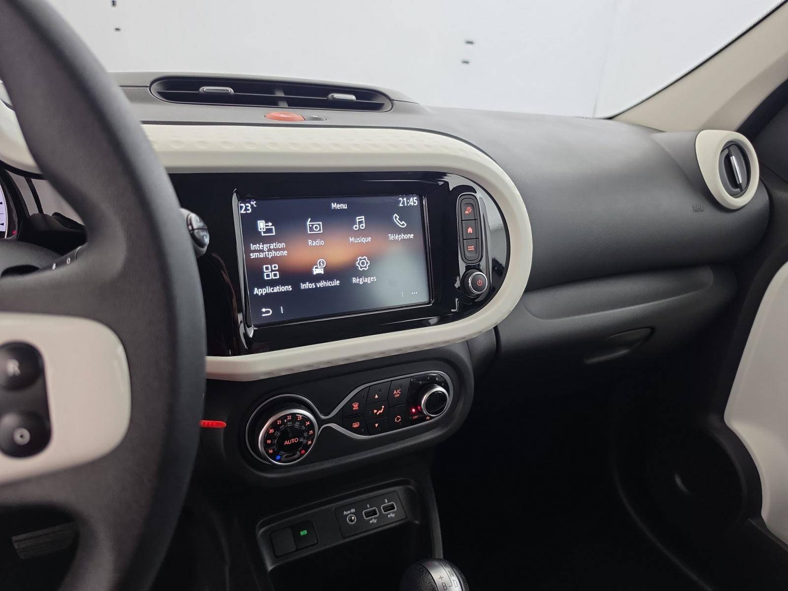 Vente en ligne Renault Twingo Electrique Twingo III E-Tech au prix de 12 990 €