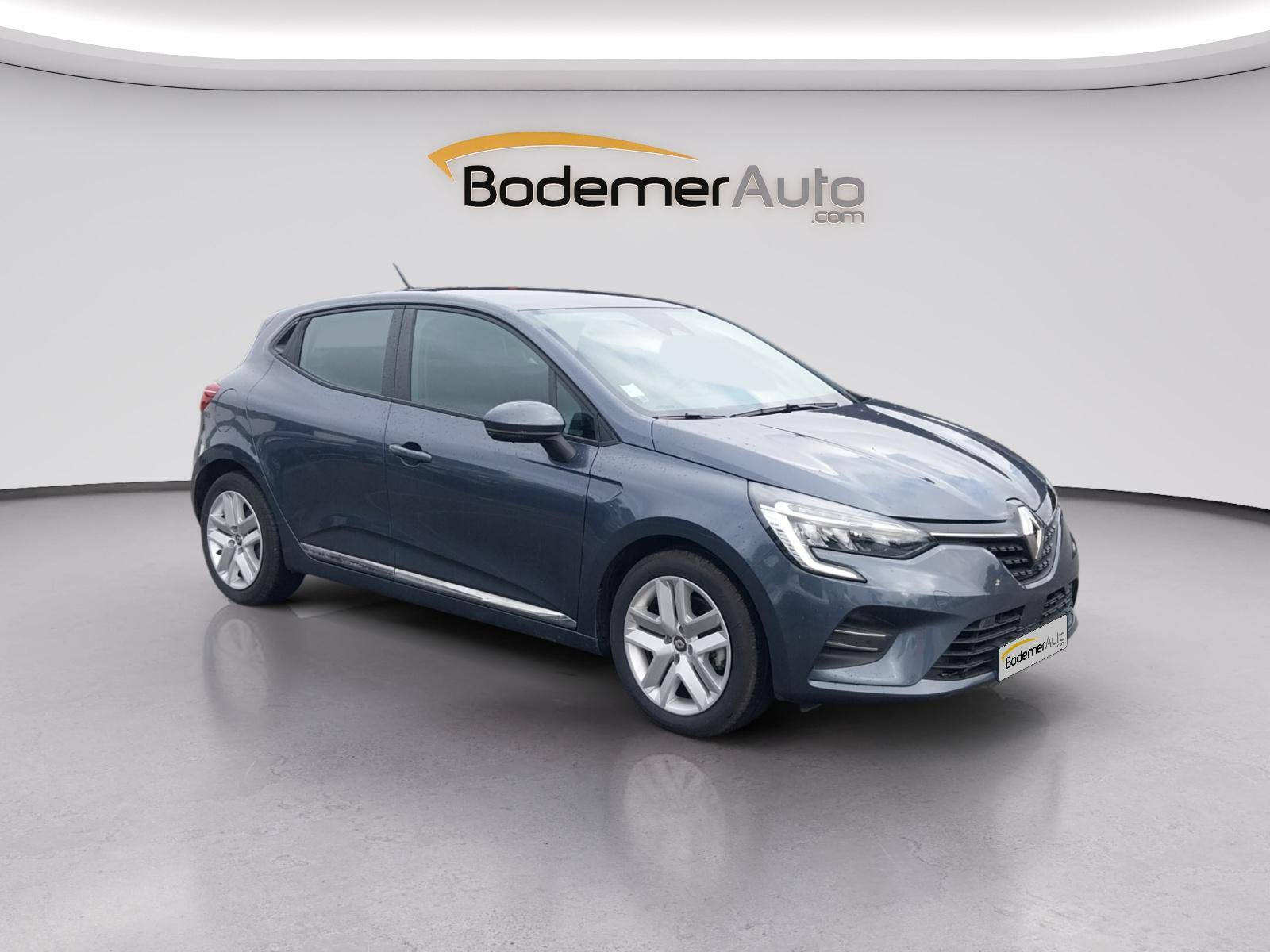 Vente en ligne Renault Clio 5 Clio E-Tech 140 - 21N au prix de 15 990 €