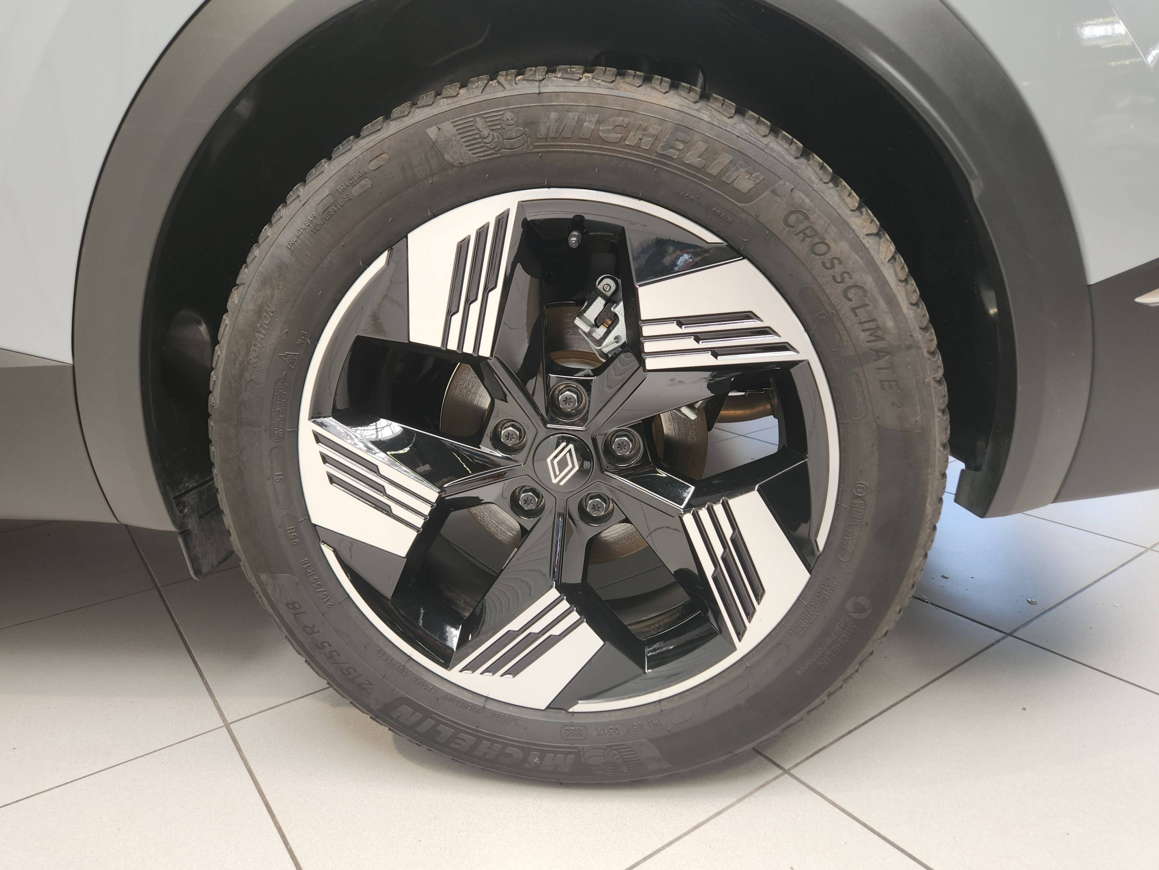 Vente en ligne Renault Symbioz  E-Tech full hybrid 145 au prix de 31 390 €