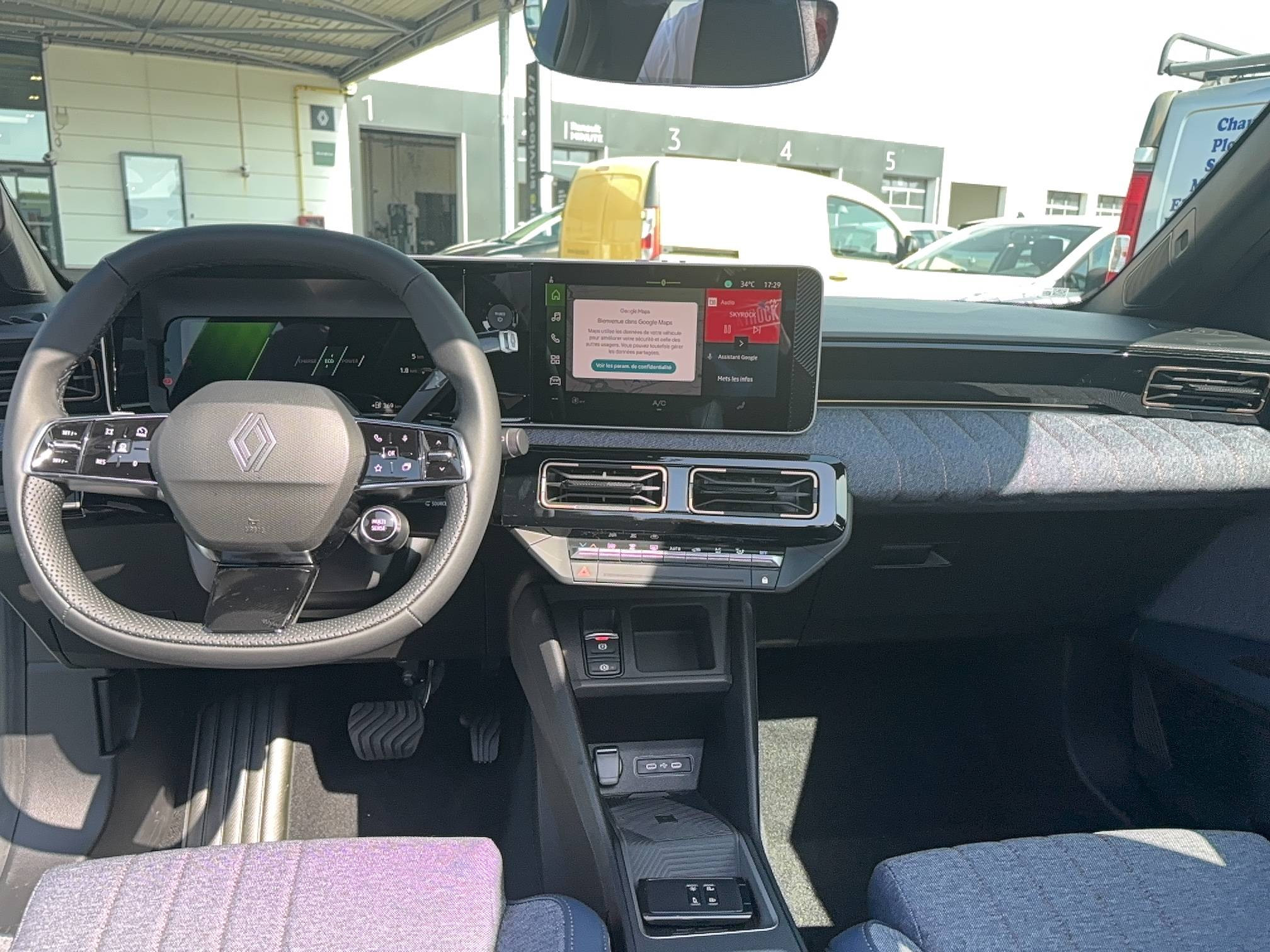 Vente en ligne Renault R4 E-Tech  150 ch autonomie confort au prix de 36 900 €
