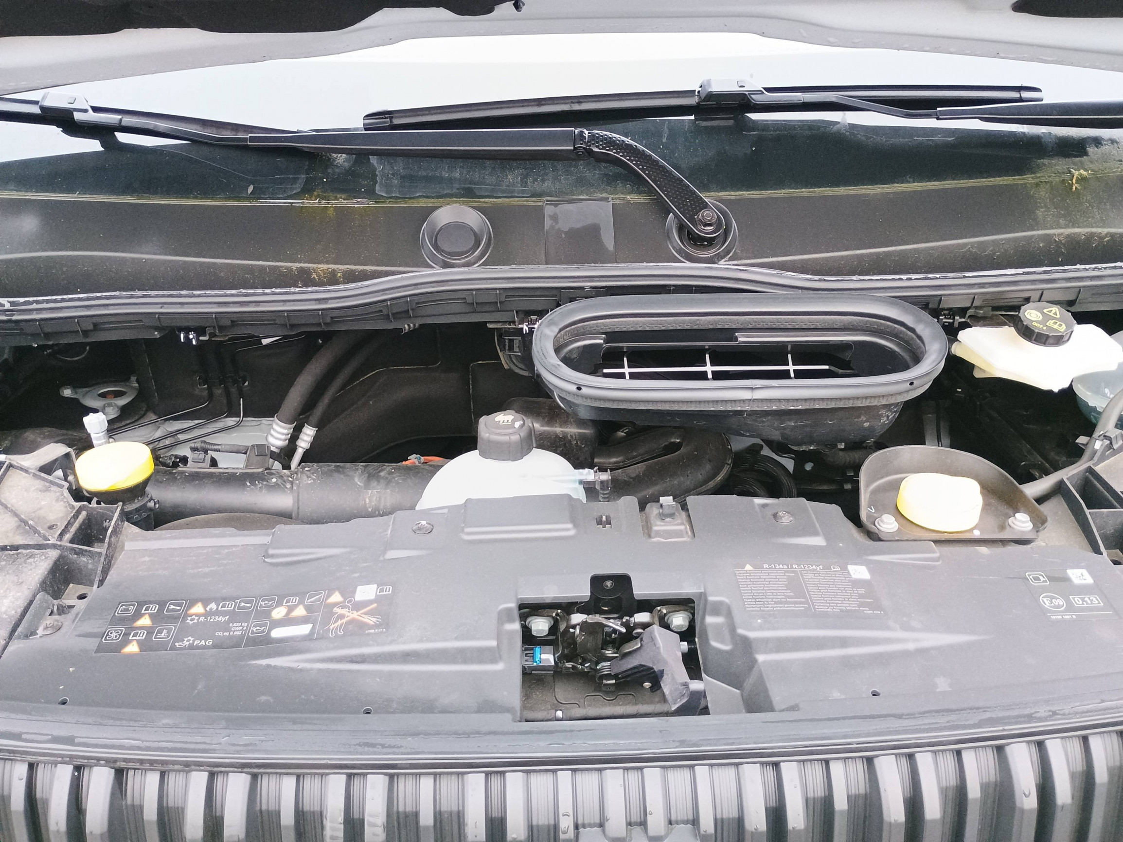 Vente en ligne Renault Master Fourgon MASTER FG BLUE DCI 150 L3H2 3T5 TR au prix de 33 990 €