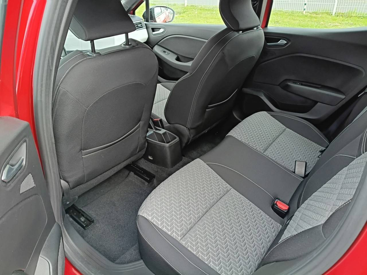 Vente en ligne Renault Clio 5 Clio TCe 90 - 21N au prix de 13 990 €