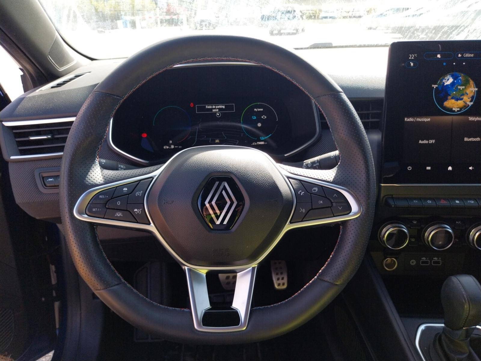 Vente en ligne Renault Clio 5 Clio E-Tech full hybrid 145 au prix de 21 490 €