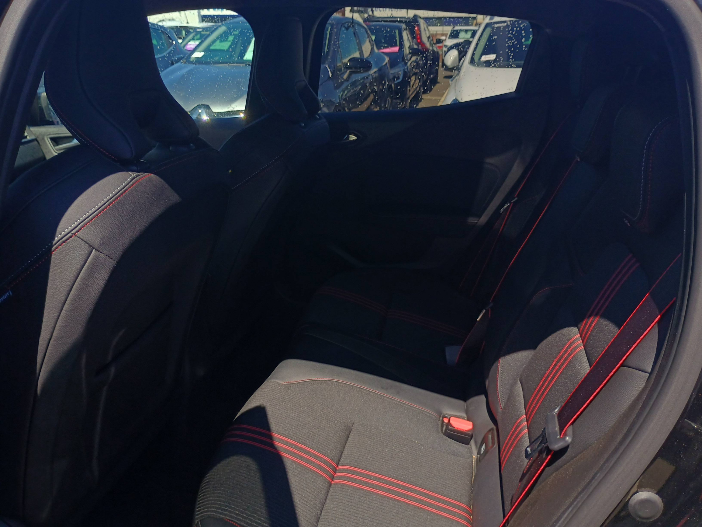 Vente en ligne Renault Clio 5 Clio TCe 140 au prix de 17 800 €