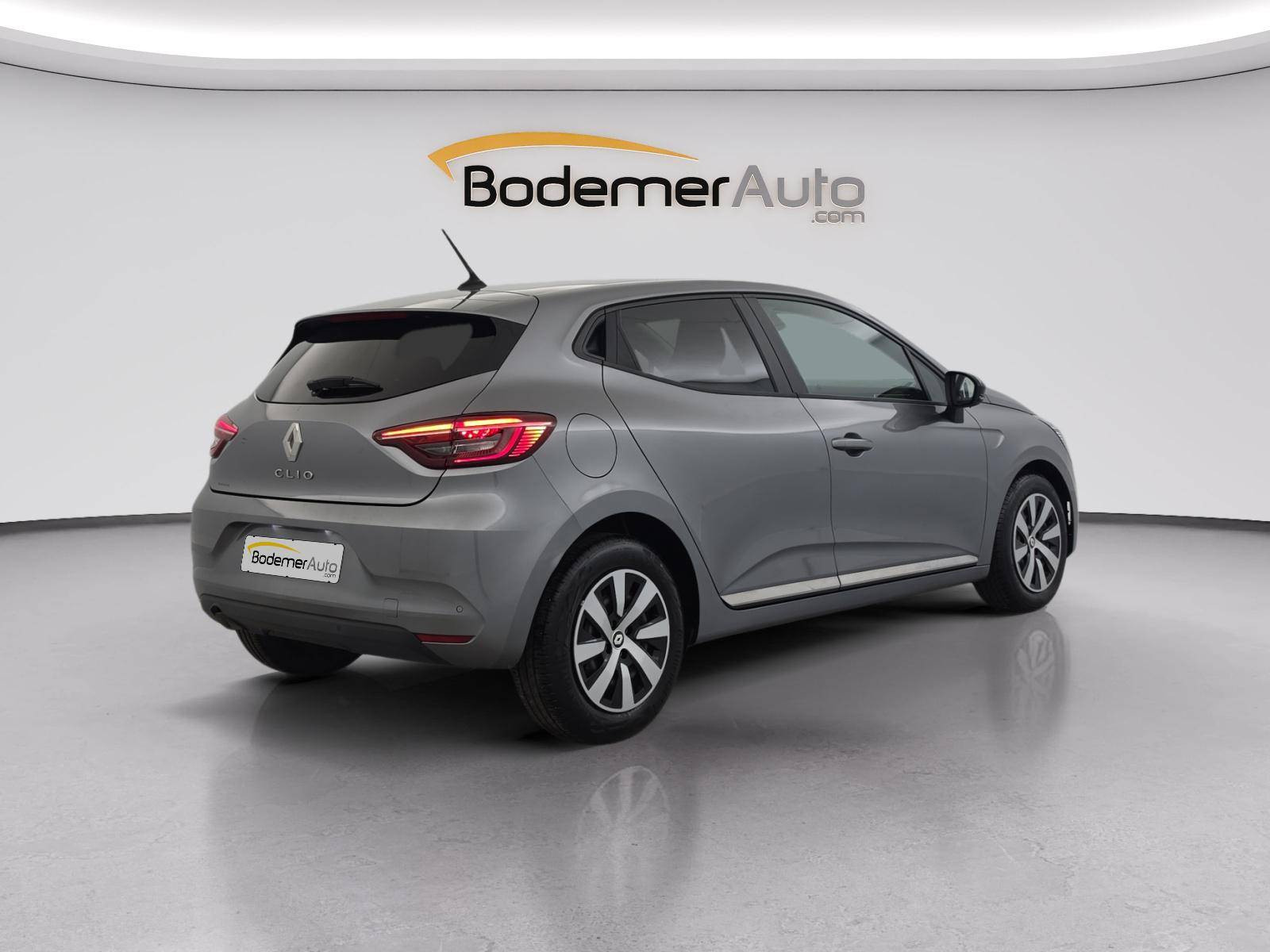 Vente en ligne Renault Clio 5 Clio TCe 90 au prix de 14 790 €