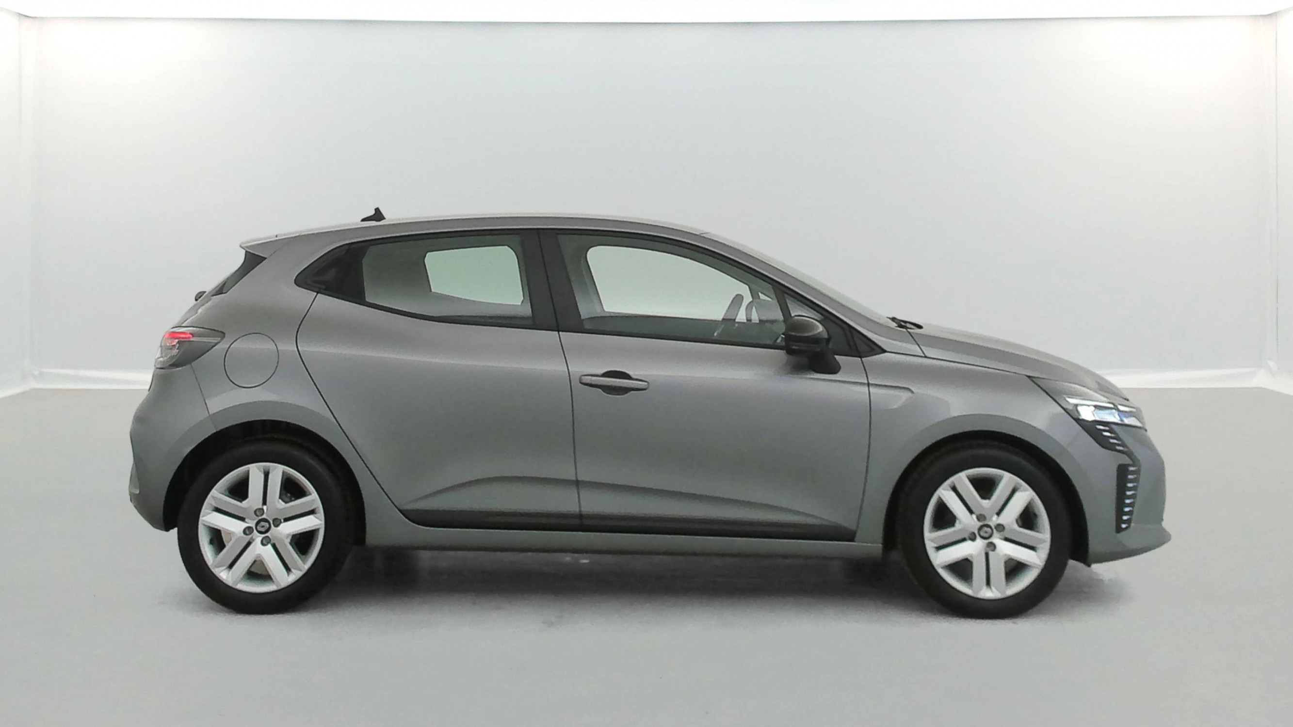 Vente en ligne Renault Clio 5 Clio TCe 90 au prix de 15 490 €