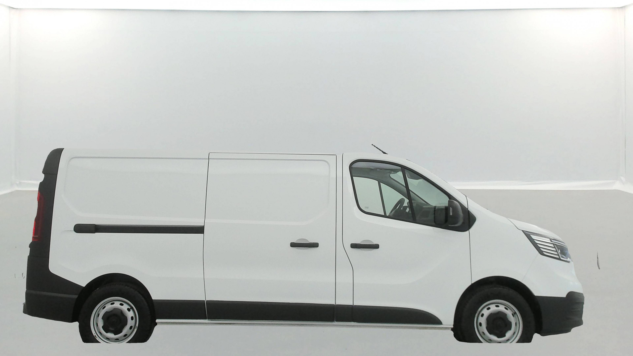 Vente en ligne Renault Trafic 3 Fourgon TRAFIC FGN L2H1 3000 KG BLUE DCI 130 au prix de 22 980 €