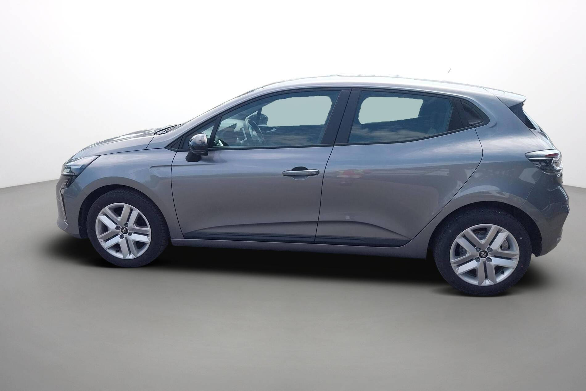 Vente en ligne Renault Clio 5 Clio Blue dCi 100 ch GSR2 au prix de 18 391 €