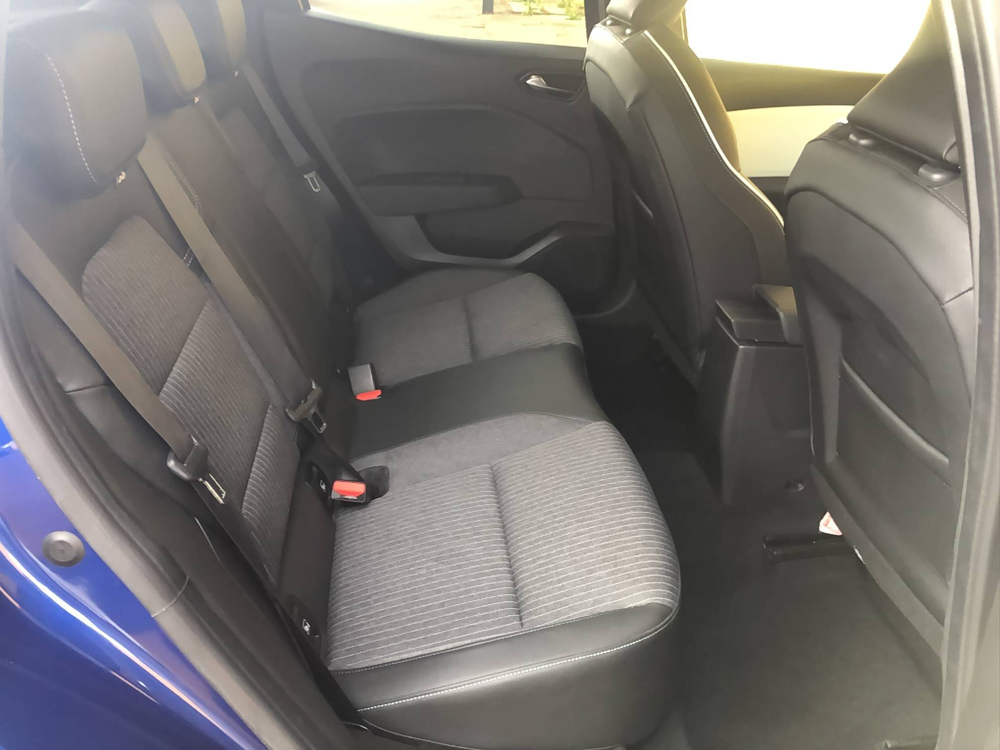 Vente en ligne Renault Clio 5 Clio TCe 90 au prix de 16 490 €