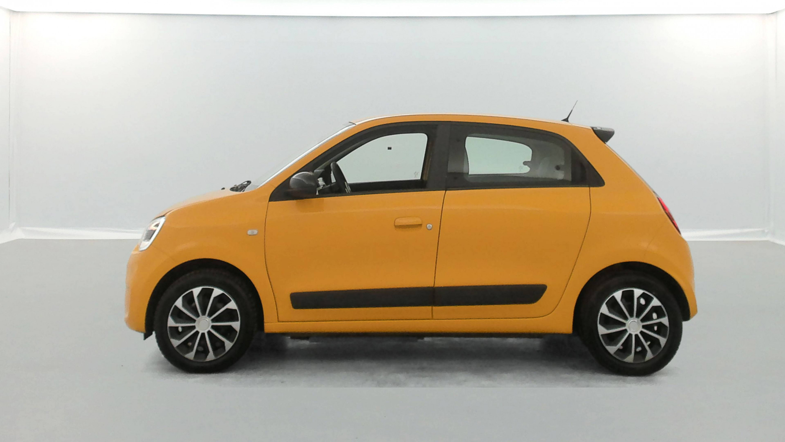 Vente en ligne Renault Twingo Electrique Twingo III E-Tech au prix de 10 890 €