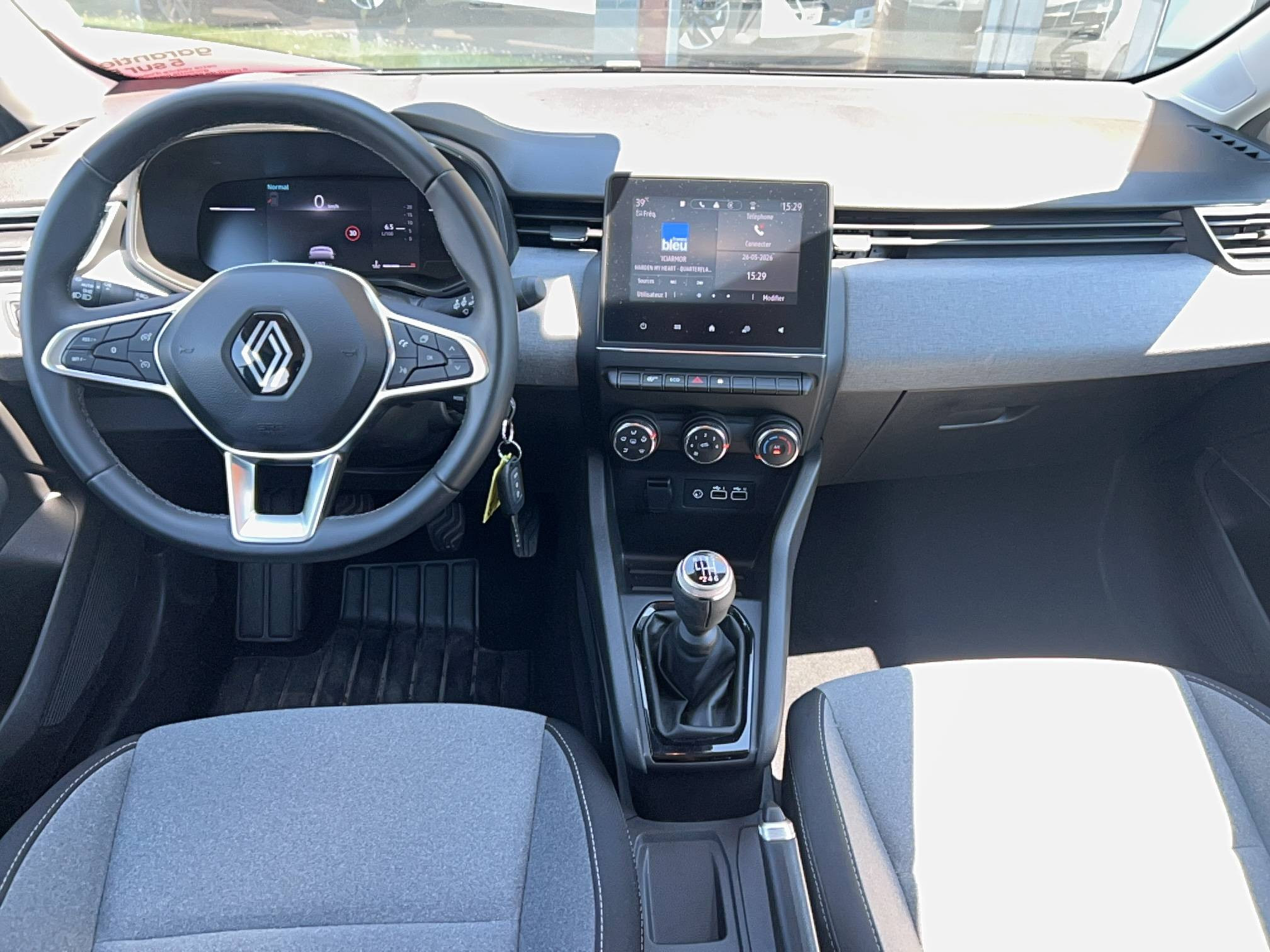Vente en ligne Renault Clio 5 Clio TCe 90 au prix de 15 990 €