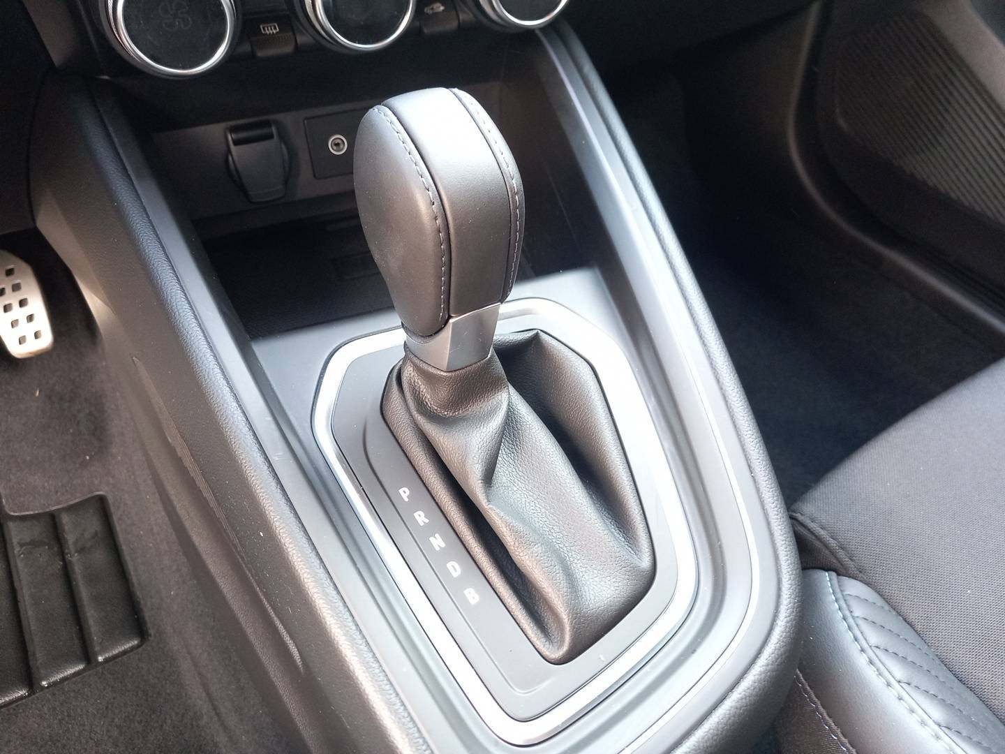 Vente en ligne Renault Clio 5 Clio E-Tech full hybrid 145 au prix de 21 990 €