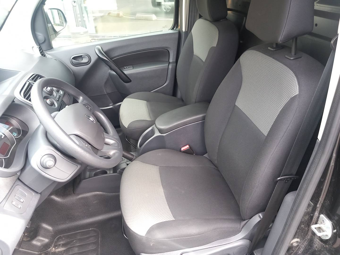 Vente en ligne Renault Kangoo Electrique KANGOO Z.E. ACHAT INTEGRAL au prix de 9 990 €