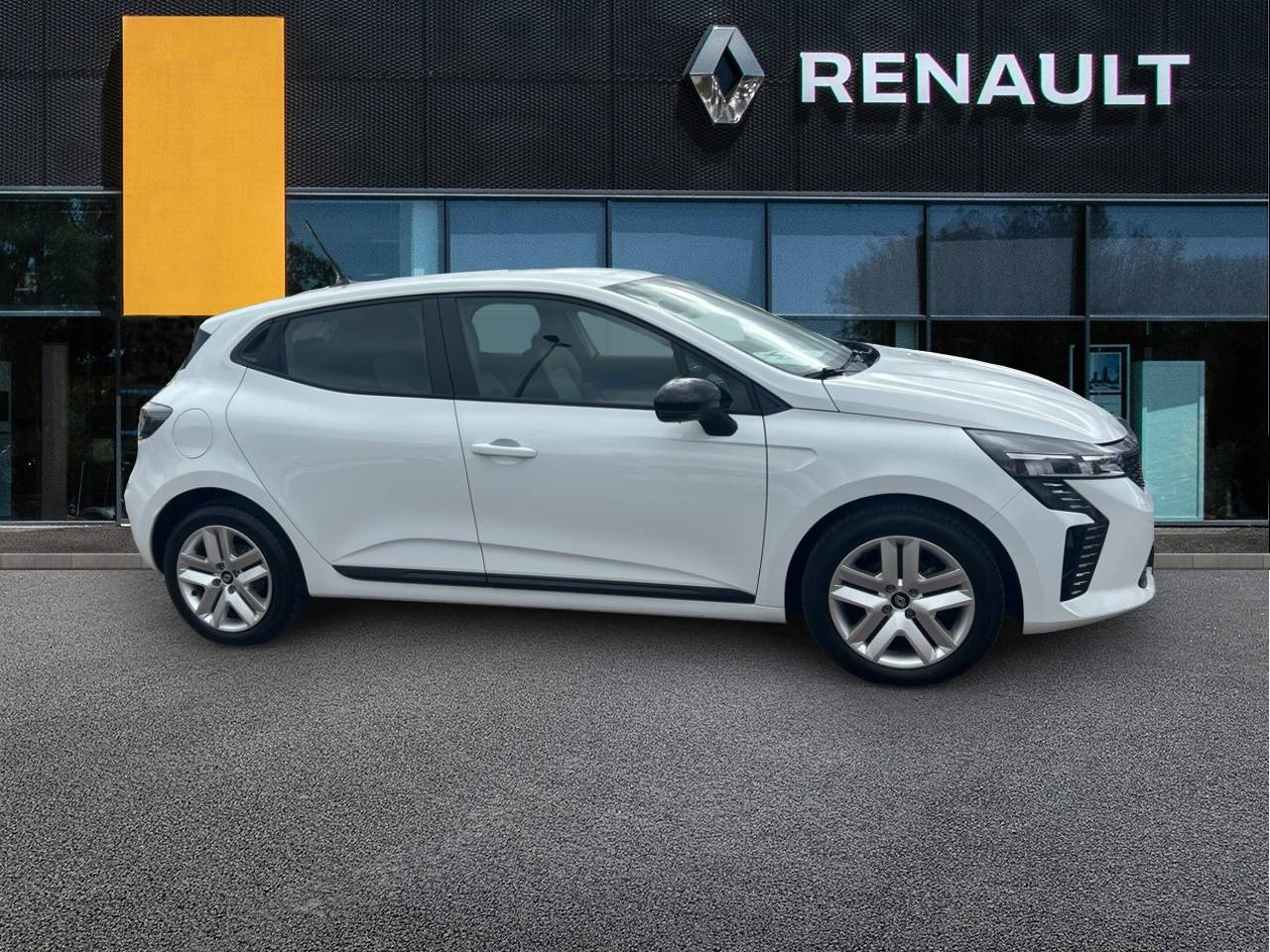 Vente en ligne Renault Clio 5 Clio SCe 65 ch GSR2 au prix de 15 990 €