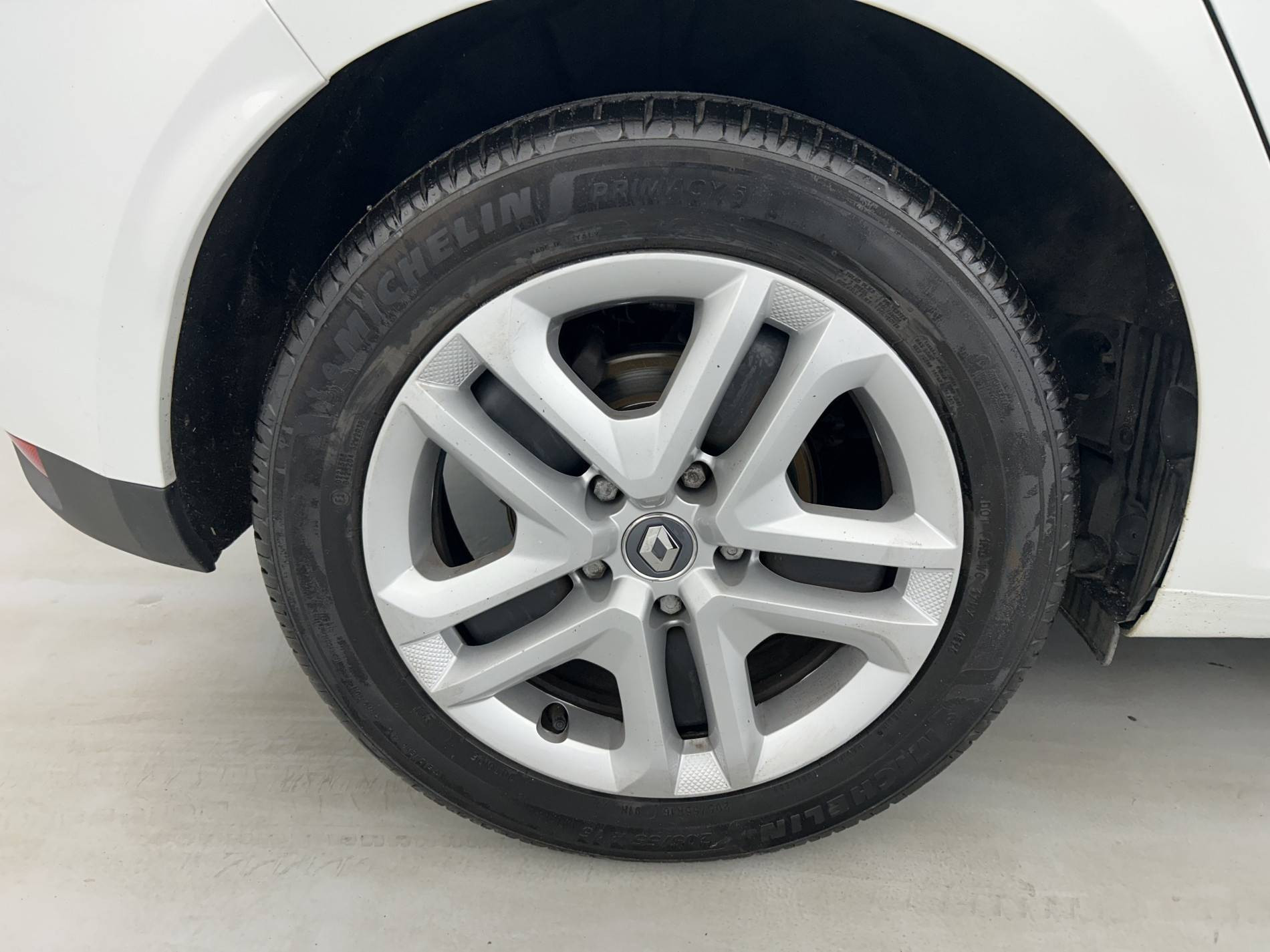 Vente en ligne Renault Megane 4 Mégane IV Berline Blue dCi 115 au prix de 14 480 €