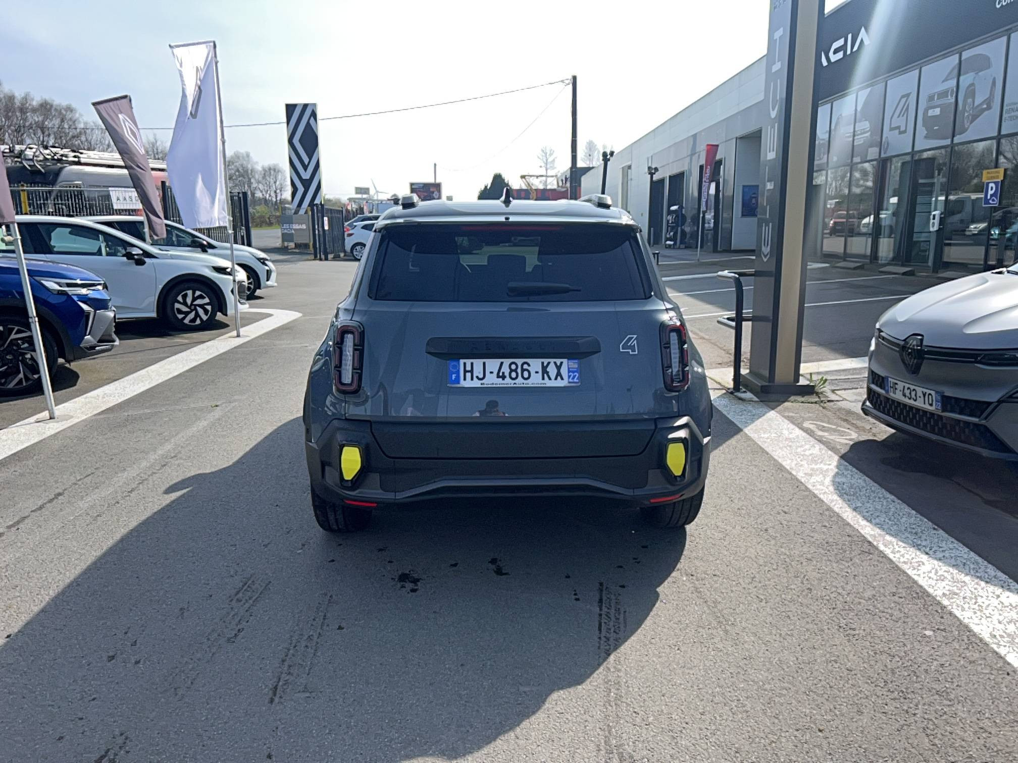 Vente en ligne Renault R4 E-Tech  150 ch autonomie confort au prix de 35 990 €