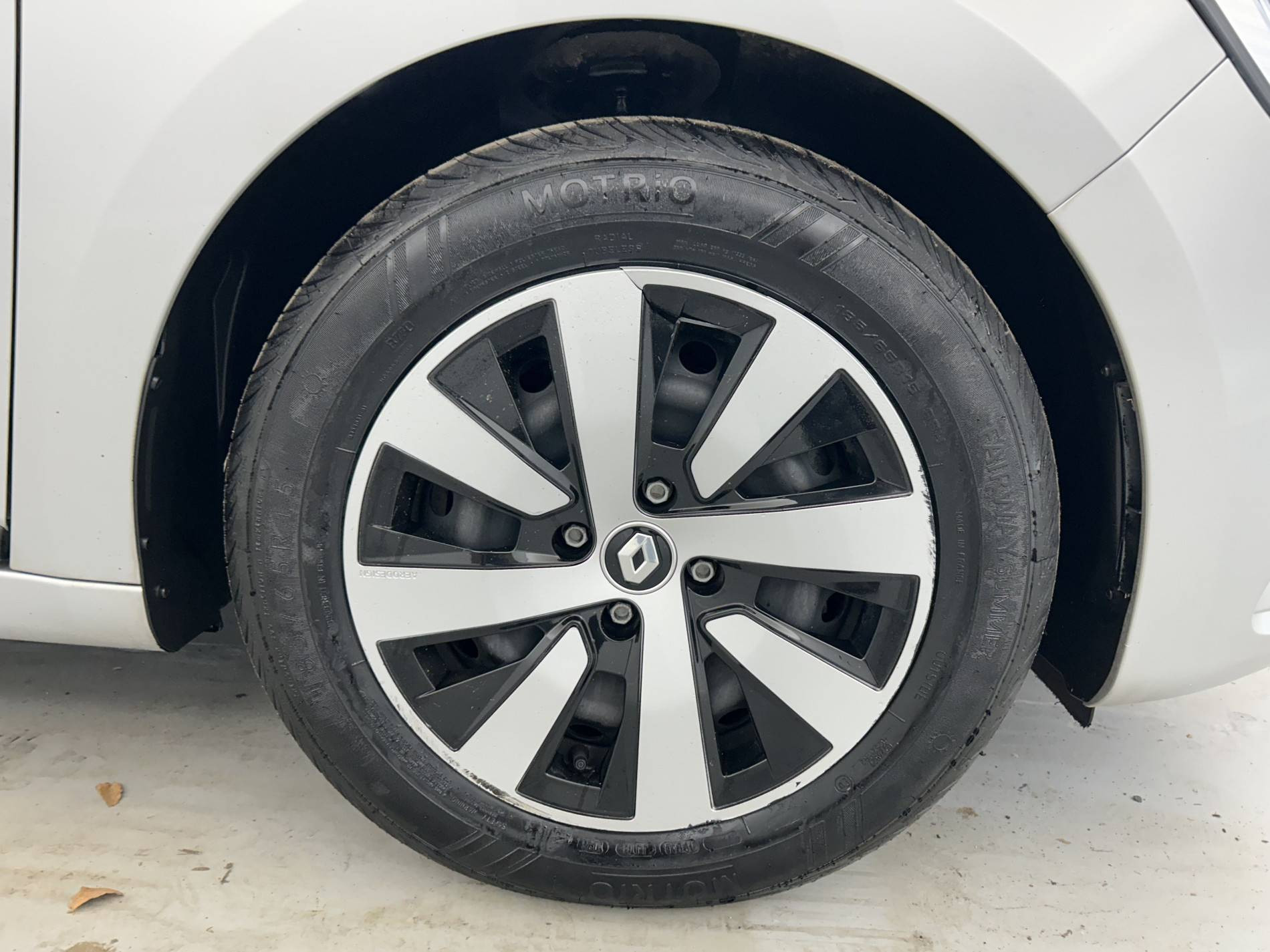 Vente en ligne Renault Clio 5 Clio TCe 90 au prix de 13 990 €