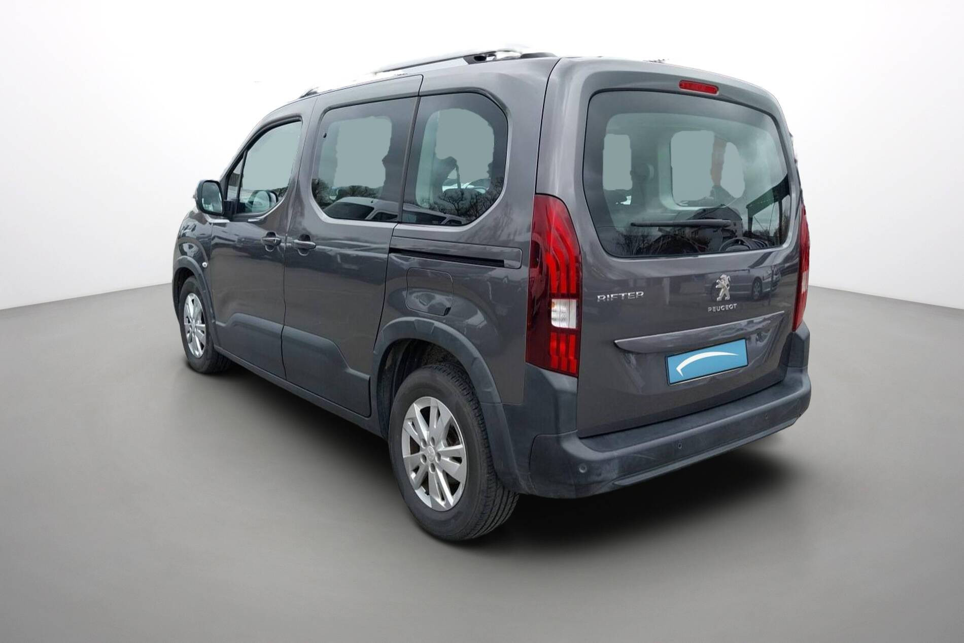 Vente en ligne Peugeot Rifter  Standard BlueHDi 100 BVM5 au prix de 17 890 €