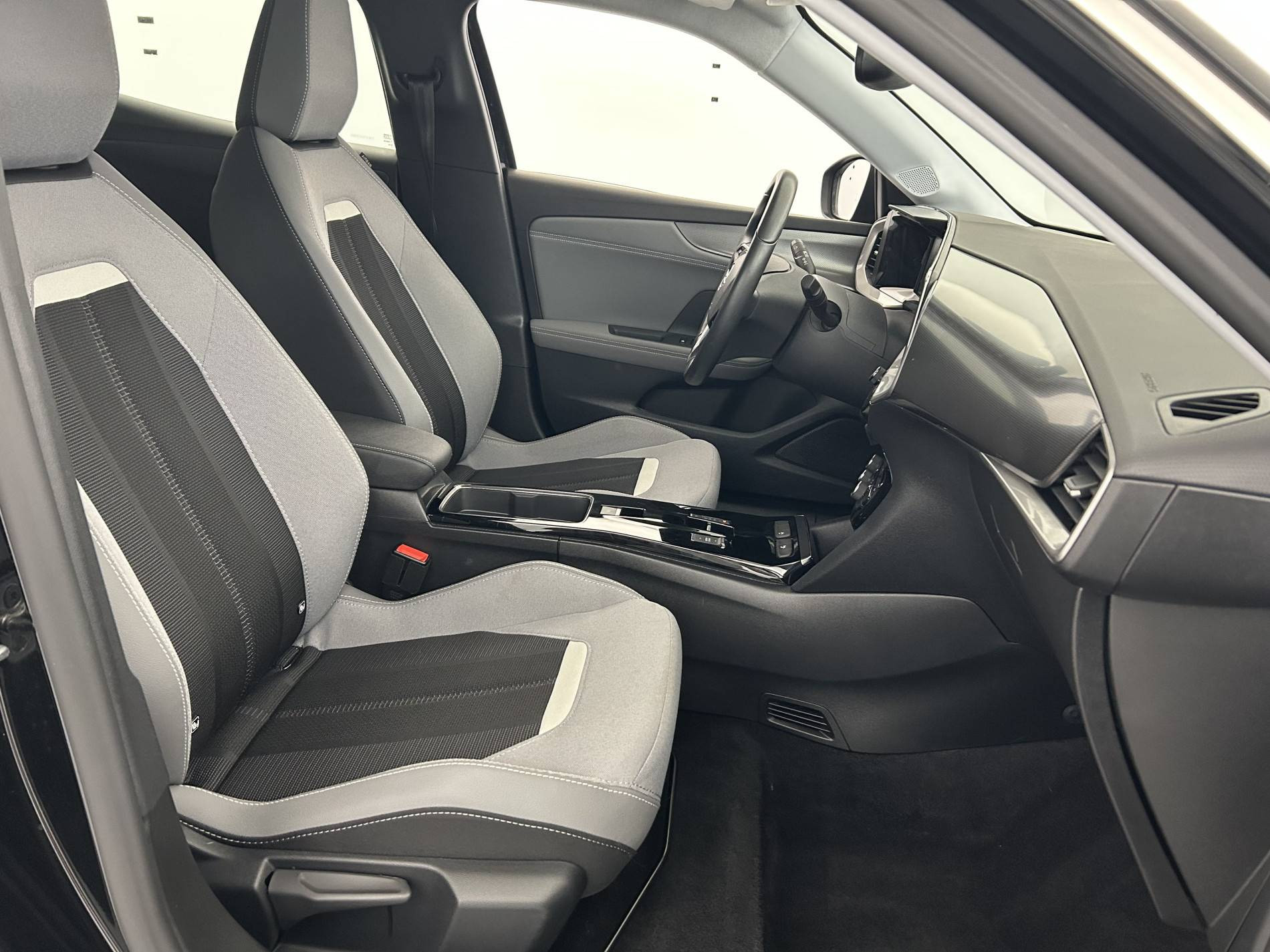 Vente en ligne Opel Mokka-e  136 ch & Batterie 50 kWh au prix de 15 490 €