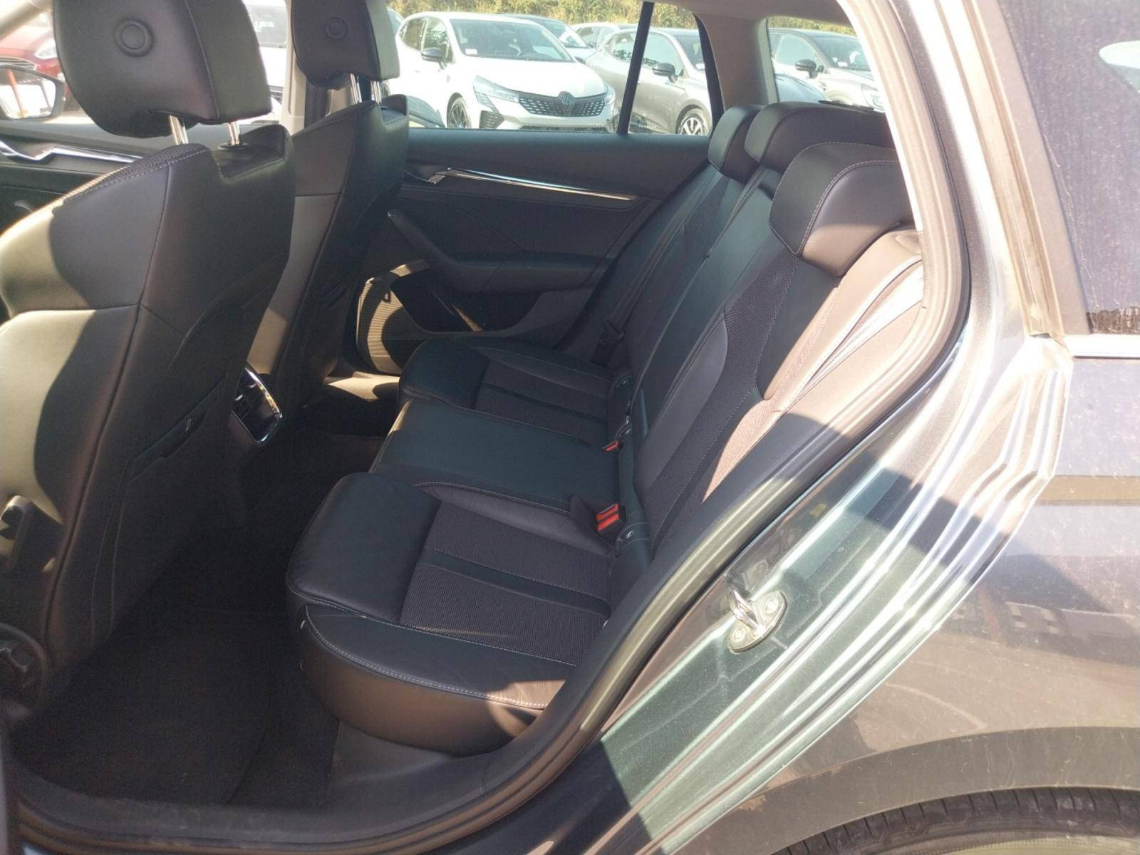 Vente en ligne Skoda Octavia Combi  2.0 TDI 150 ch DSG7 au prix de 19 980 €