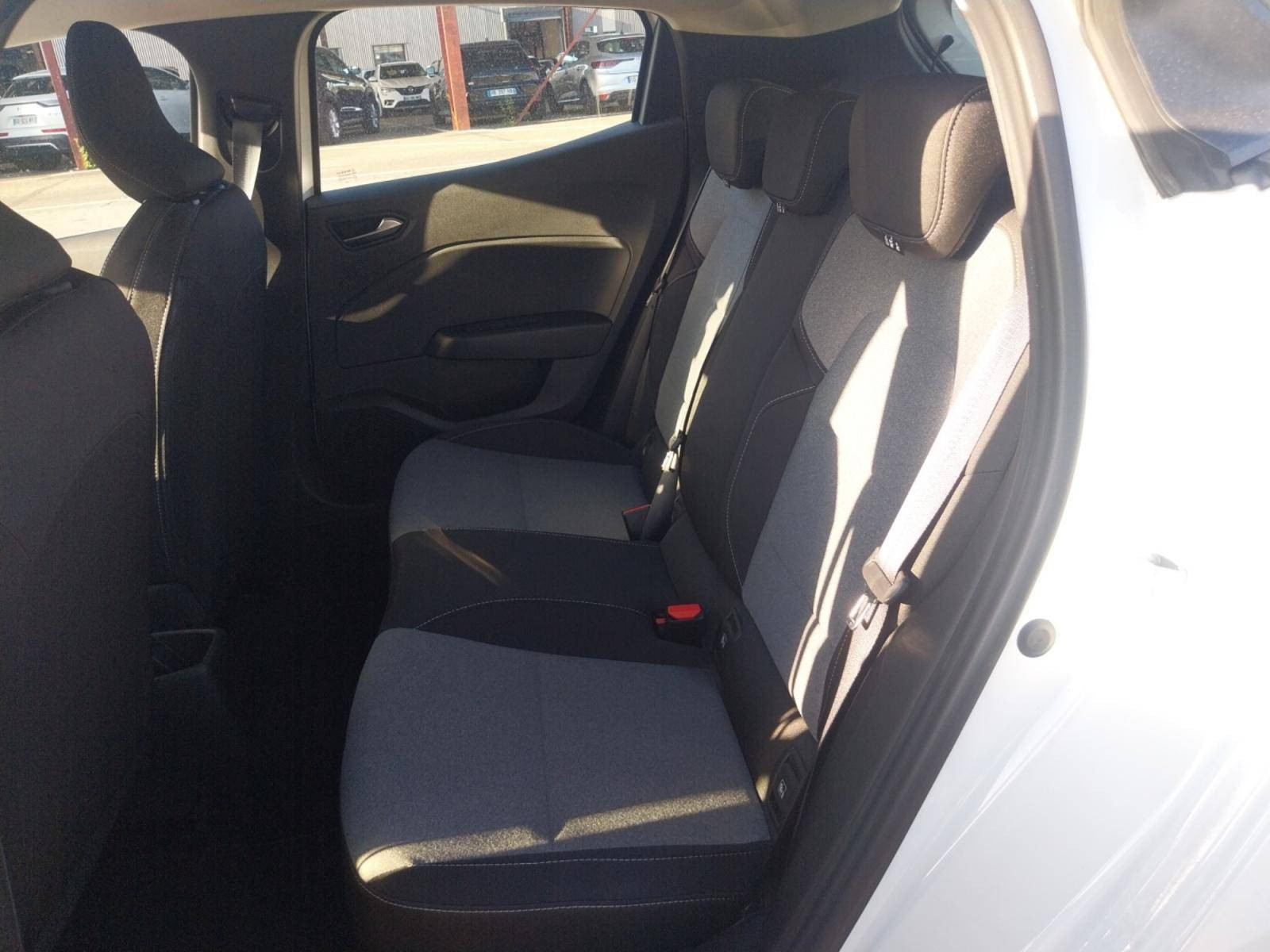 Vente en ligne Renault Clio 5 Clio TCe 90 ch GSR2 au prix de 15 790 €