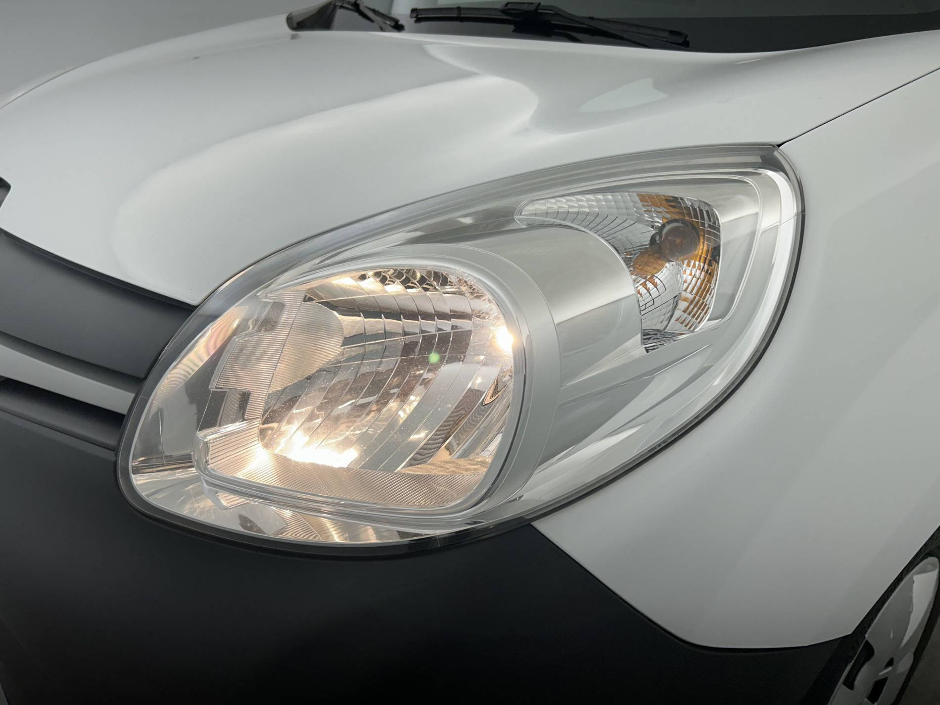 Vente en ligne Renault Kangoo Express  GRAND VOLUME BLUE DCI 115 au prix de 12 490 €