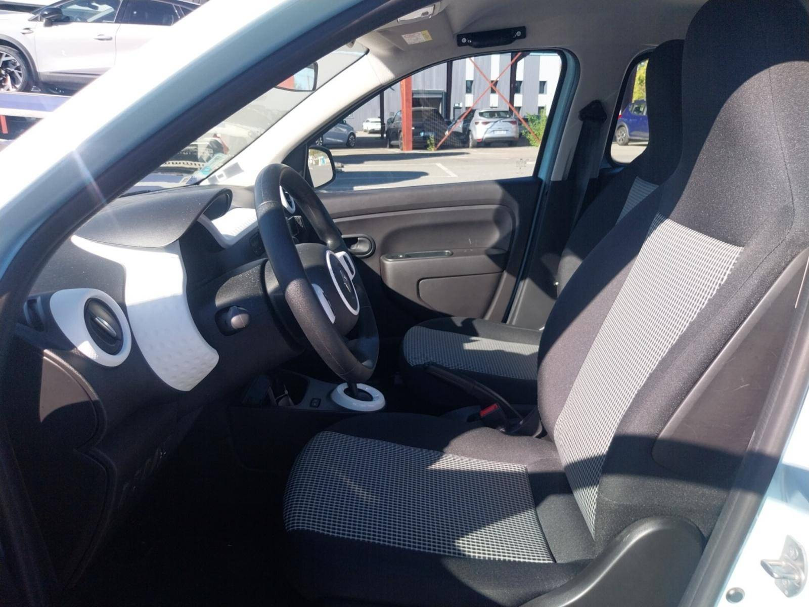 Vente en ligne Renault Twingo Electrique Twingo III E-Tech au prix de 14 900 €