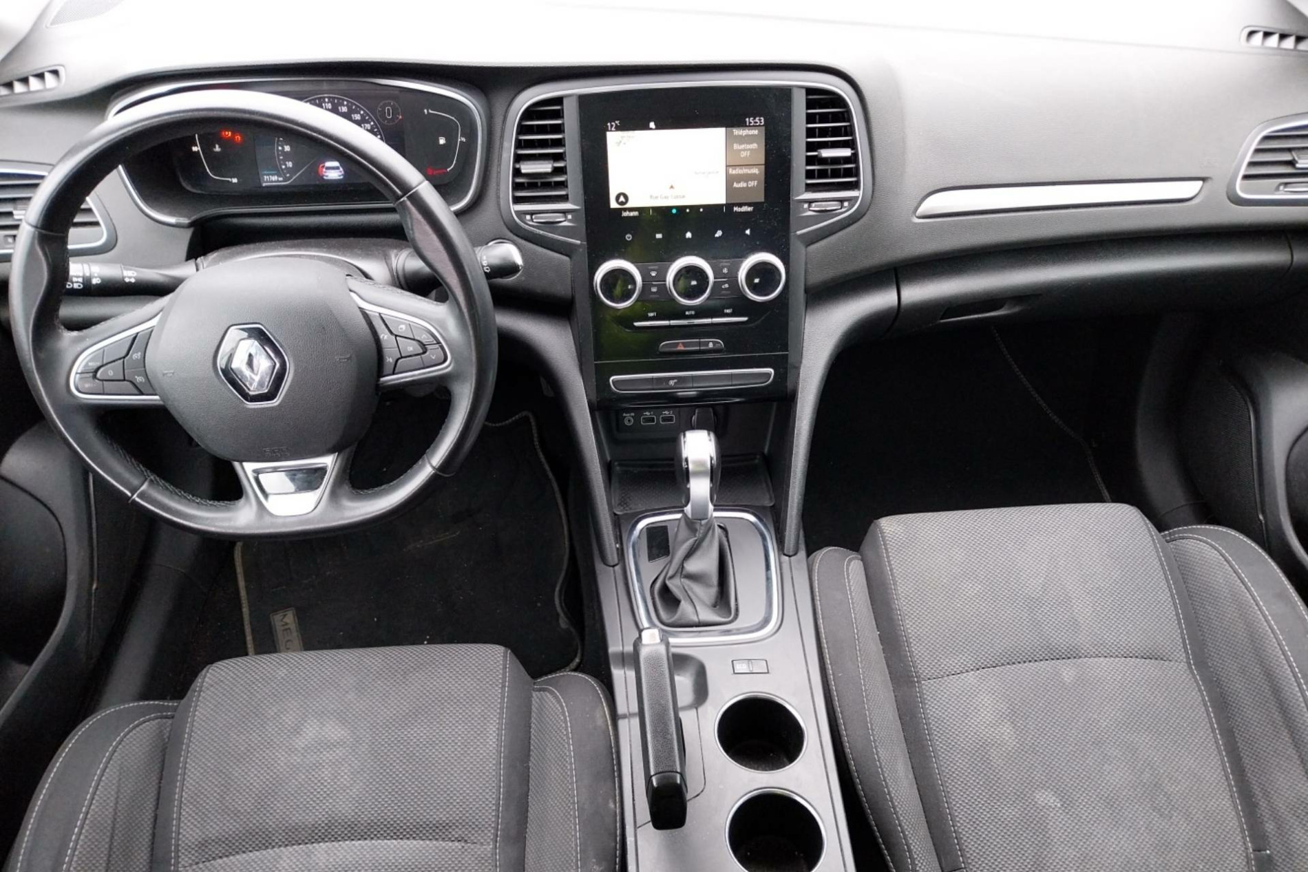 Vente en ligne Renault Megane 4 Estate  Blue dCi 115 EDC au prix de 17 990 €