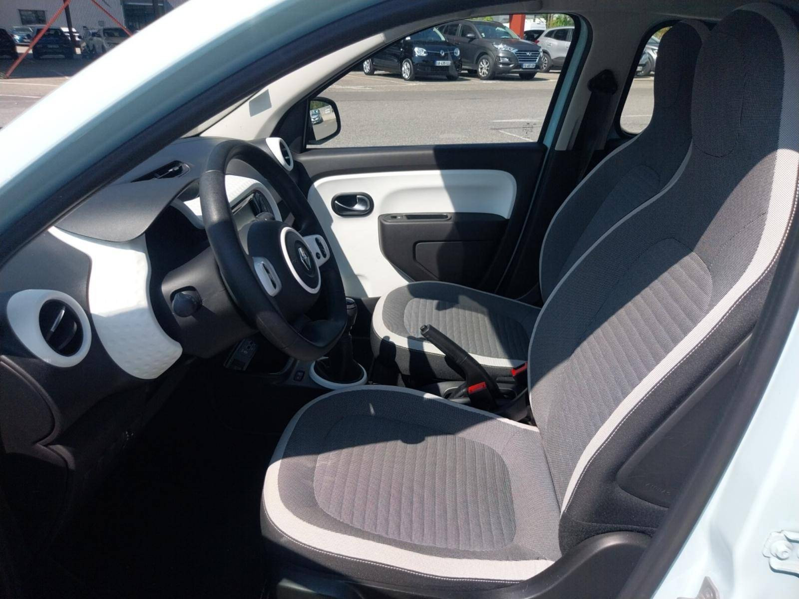 Vente en ligne Renault Twingo 3  SCe 65 au prix de 12 990 €