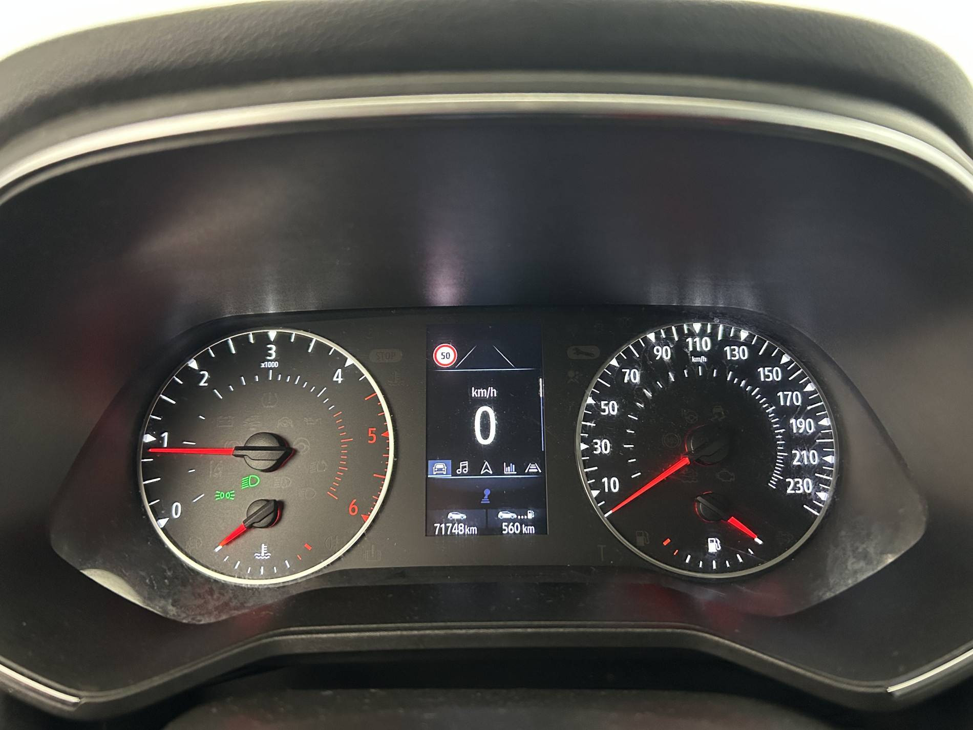 Vente en ligne Renault Clio 5 CLIO SOCIETE BLUE DCI 85 au prix de 11 790 €