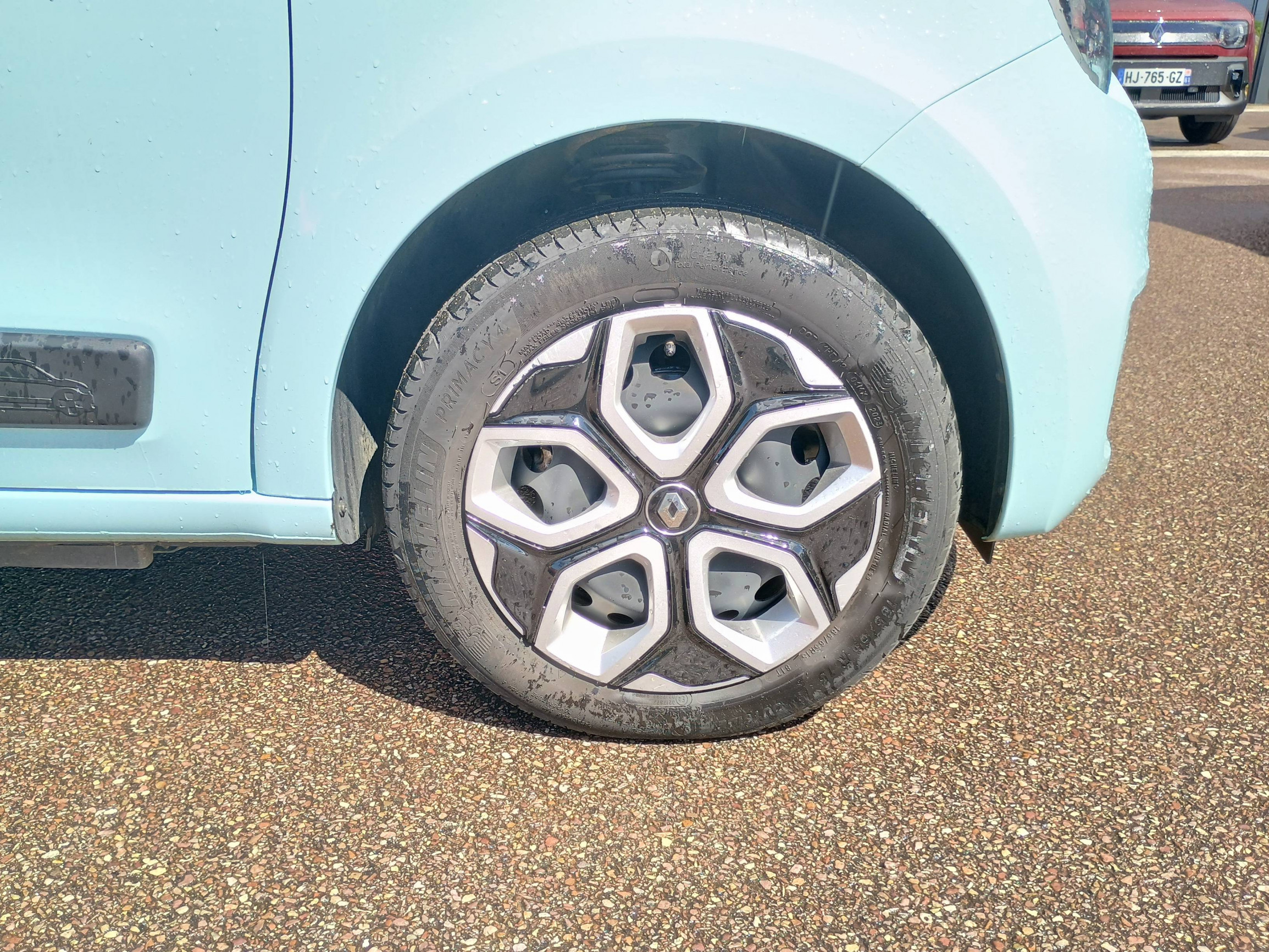 Vente en ligne Renault Twingo Electrique Twingo III E-Tech au prix de 12 991 €