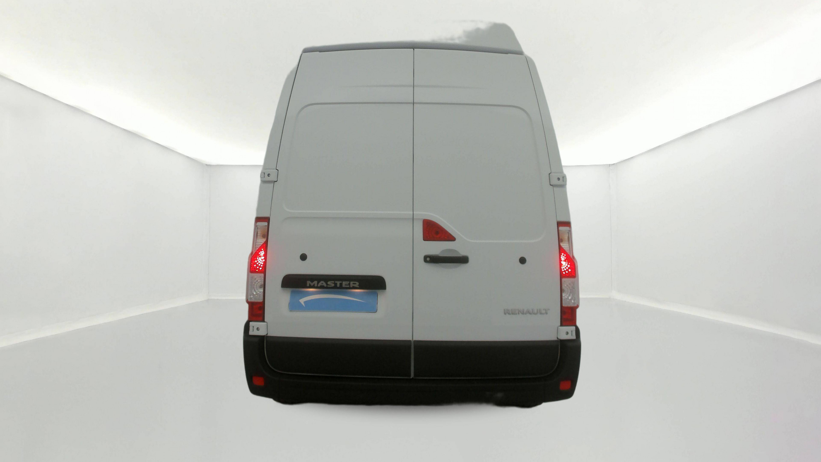 Vente en ligne Renault Master Fourgon MASTER FGN TRAC F3500 L3H3 BLUE DCI 135 au prix de 27 490 €