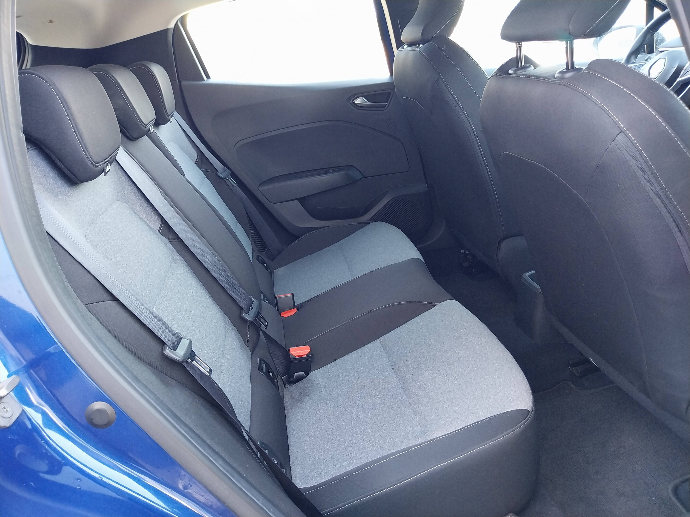 Vente en ligne Renault Clio 5 Clio E-Tech full hybrid 145 ch GSR2 au prix de 18 990 €