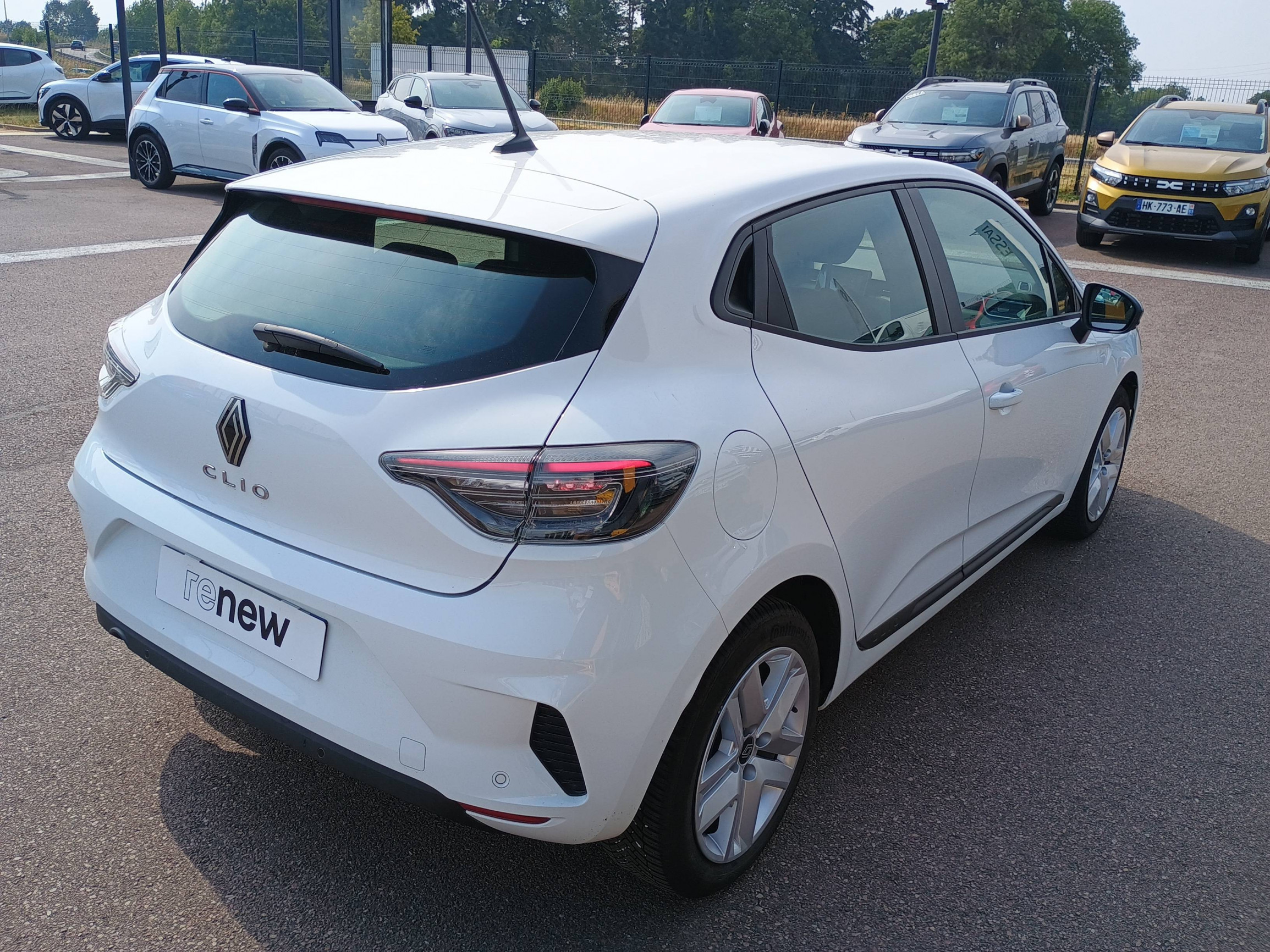 Vente en ligne Renault Clio 5 Clio Eco-G 100 ch GSR2 au prix de 14 991 €