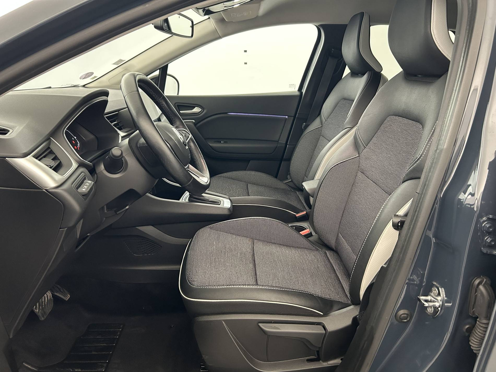 Vente en ligne Renault Captur  E-Tech 145 - 21 au prix de 18 390 €