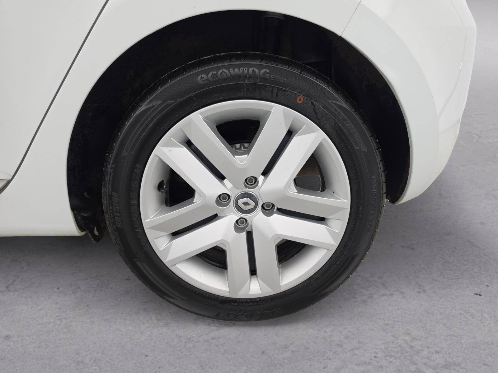 Vente en ligne Renault Clio 5 Clio SCe 65 - 21N au prix de 11 790 €