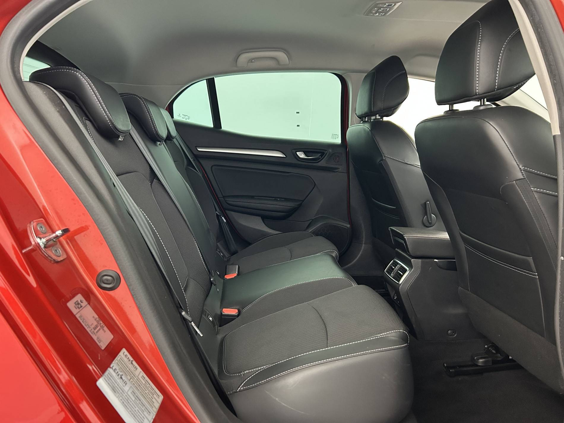 Vente en ligne Renault Megane 4  Blue dCi 115 EDC au prix de 18 785 €