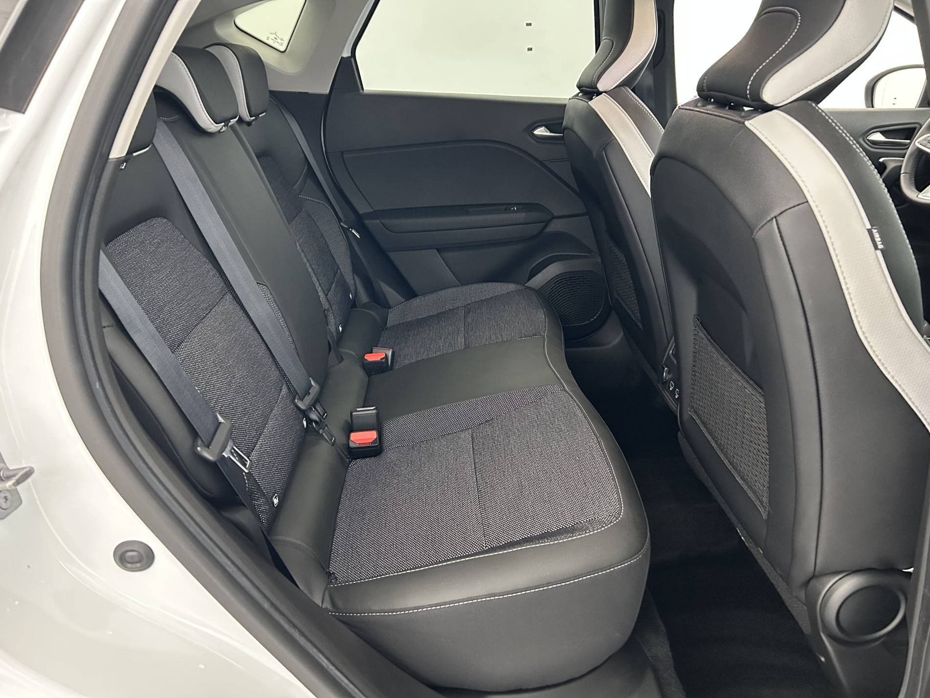 Vente en ligne Renault Captur  E-Tech full hybrid 145 au prix de 21 500 €