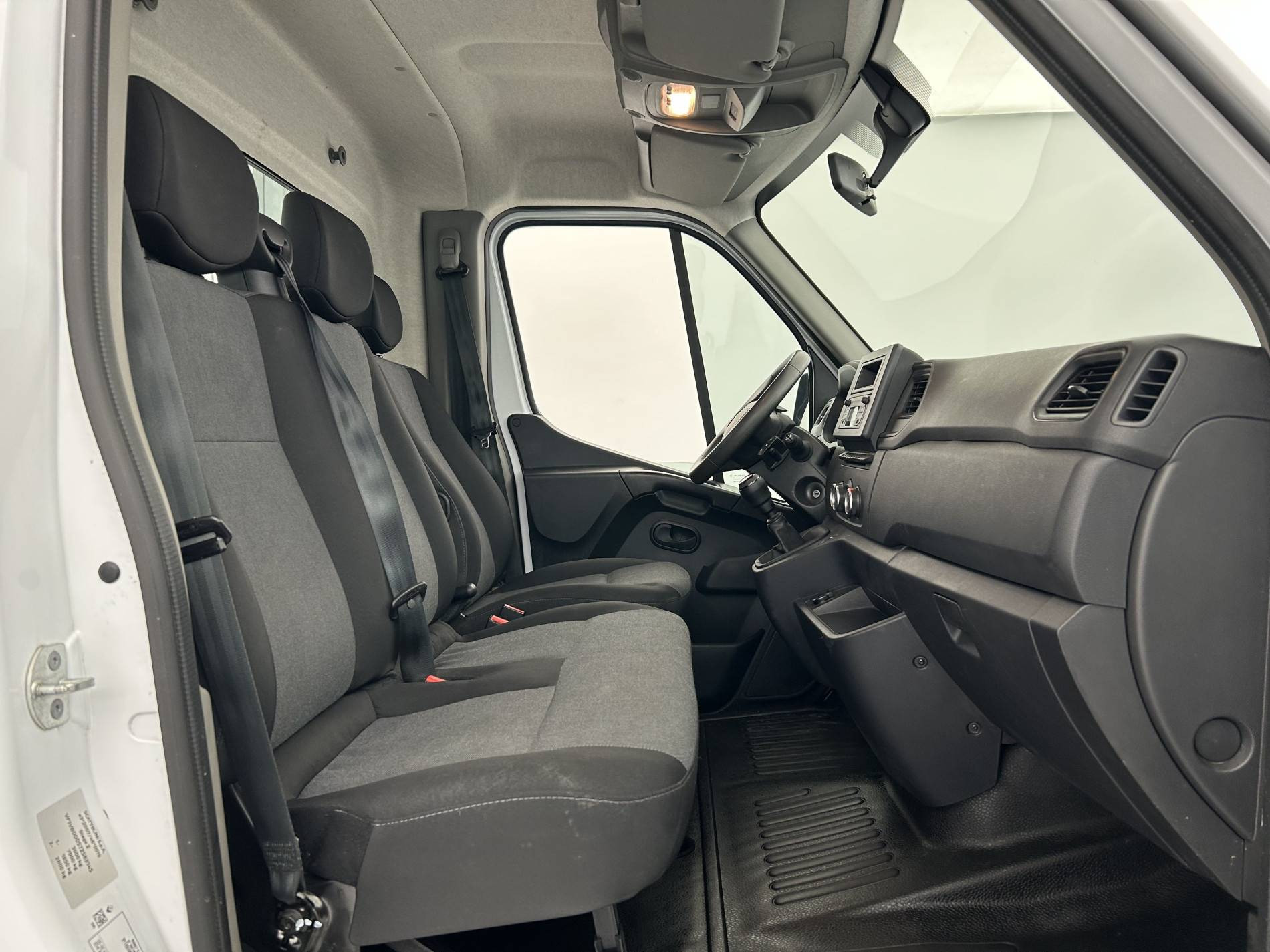 Vente en ligne Renault Master 3 Châssis Cabine MASTER CC PROP RJ3500 L2 PAFC BLUE DCI 130 EURO VI au prix de 31 990 €