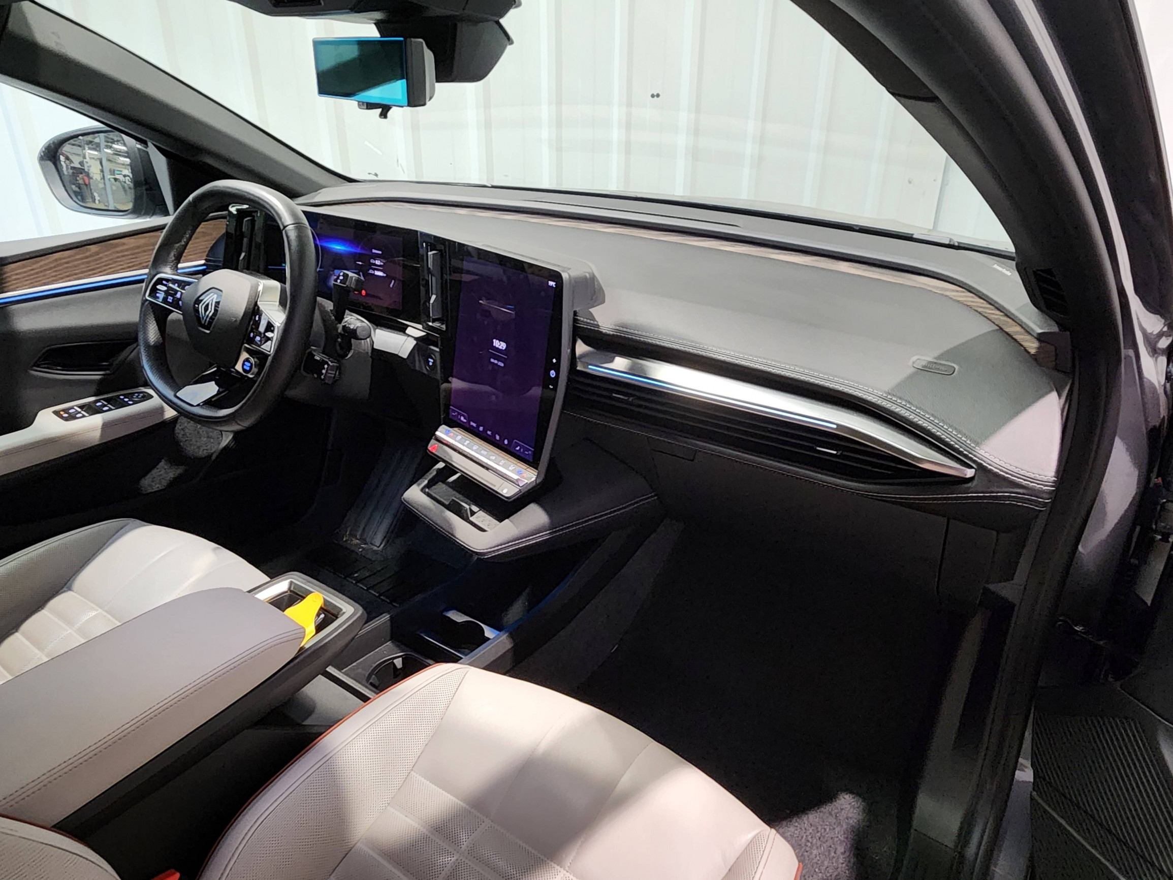 Vente en ligne Renault Megane E-Tech  EV60 220 ch super charge au prix de 27 999 €
