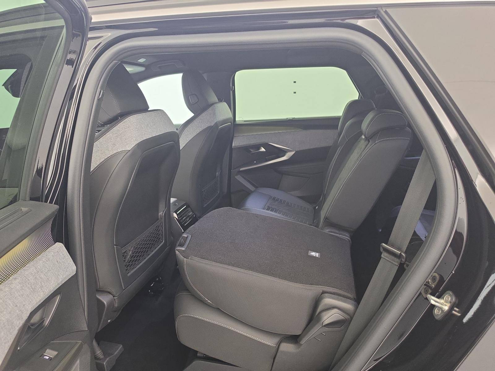 Vente en ligne Peugeot 5008  Hybrid 145 ch e-DCS6 au prix de 32 990 €