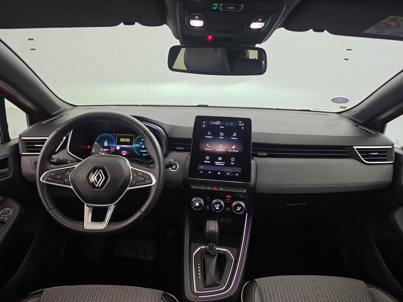 Vente en ligne Renault Clio 5 Clio E-Tech full hybrid 145 au prix de 18 490 €